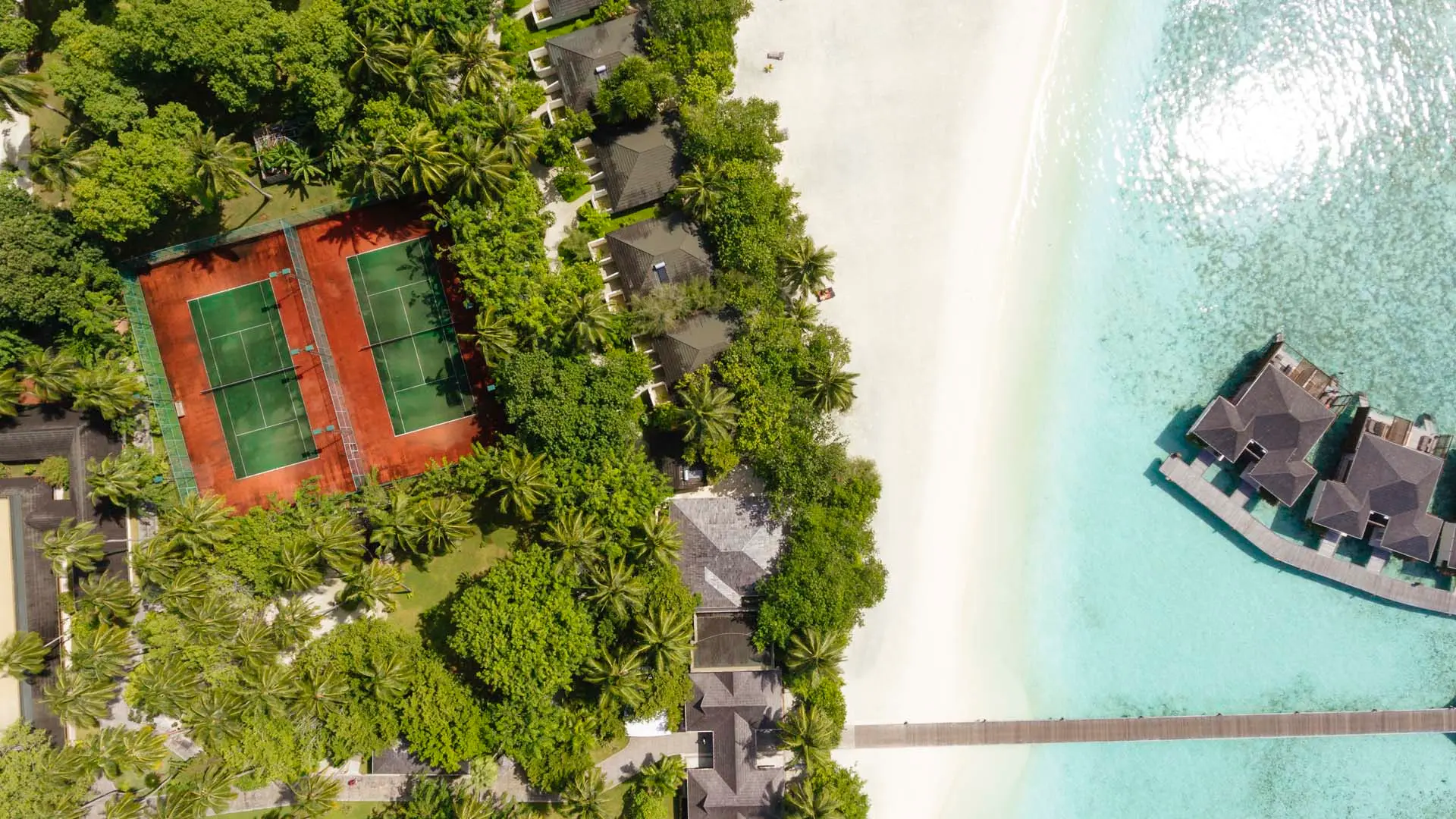 Hotel review Service & Facilities' - Paradise Island Resort & Spa - 6