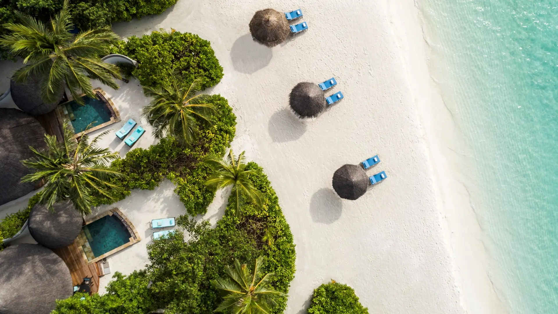 Hotel review Location' - Four Seasons Resort Maldives at Kuda Huraa - 2