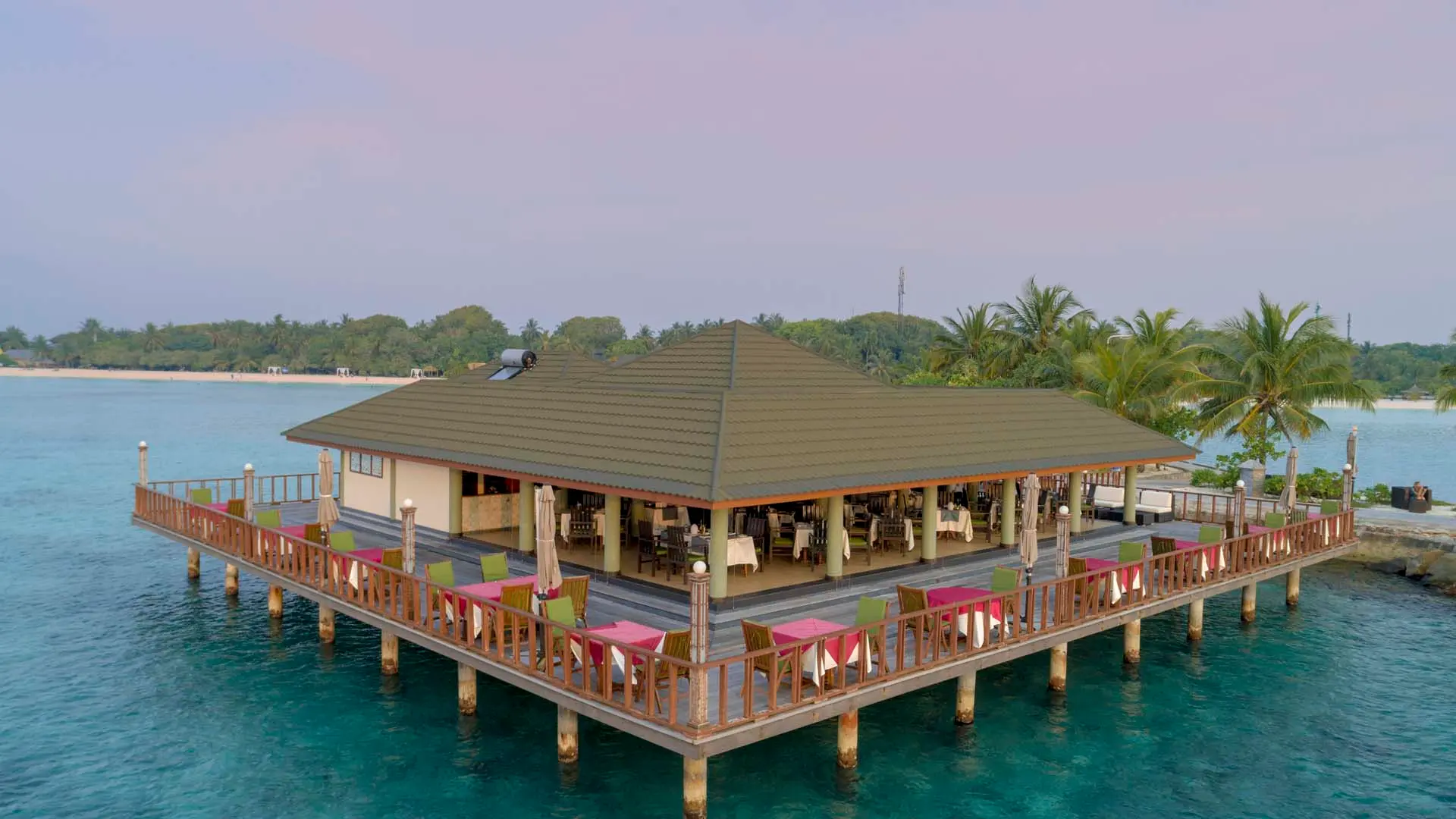 Hotel review Restaurants & Bars' - Paradise Island Resort & Spa - 0