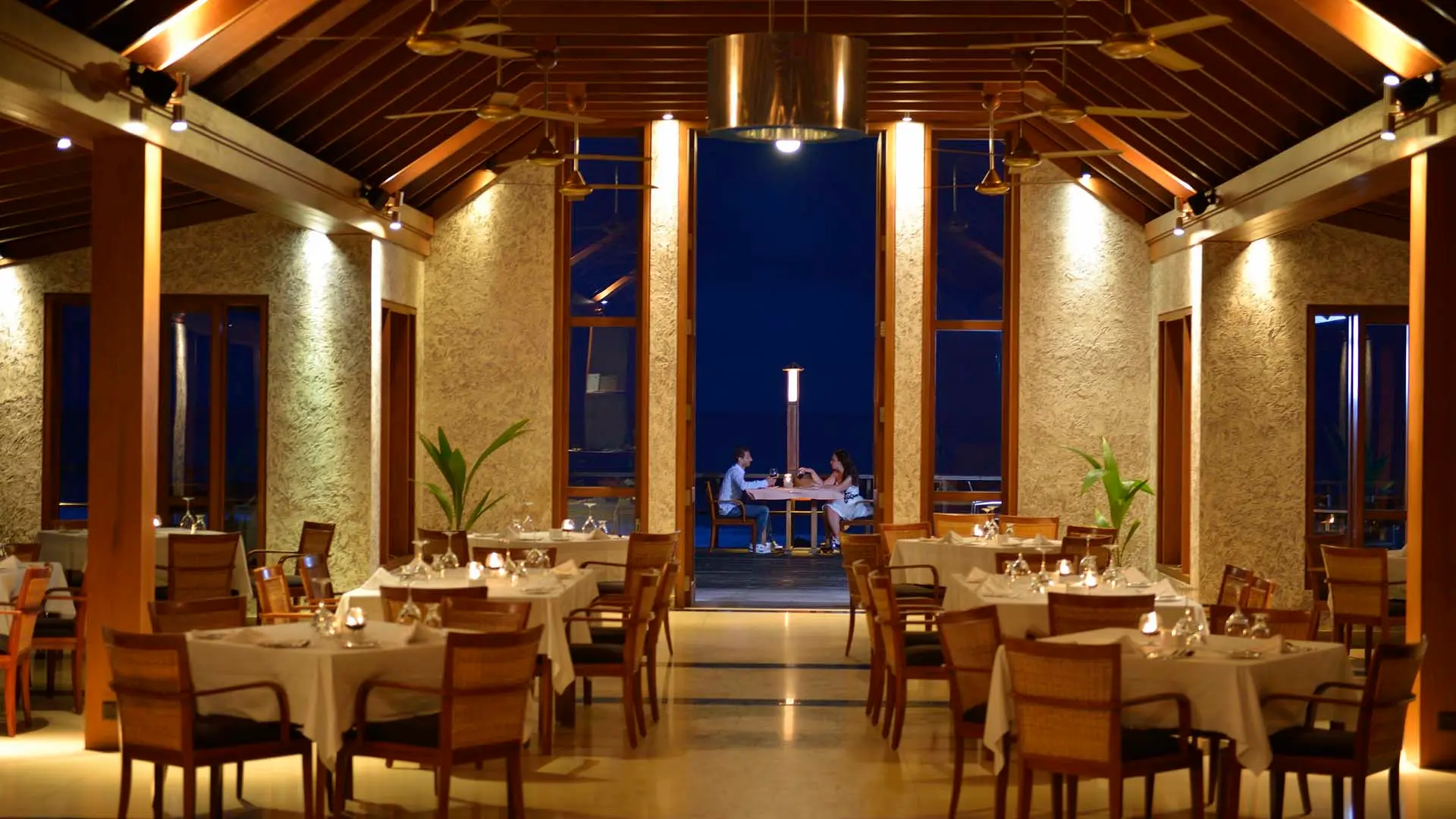 Hotel review Restaurants & Bars' - Paradise Island Resort & Spa - 10