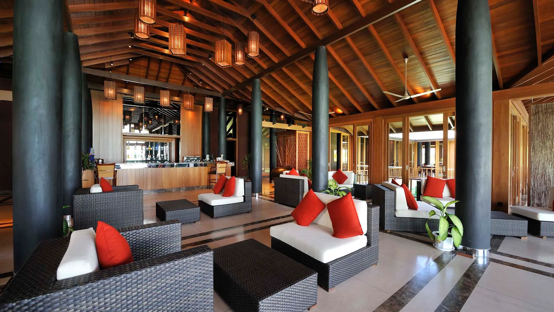 Hotel review Restaurants & Bars' - Paradise Island Resort & Spa - 14