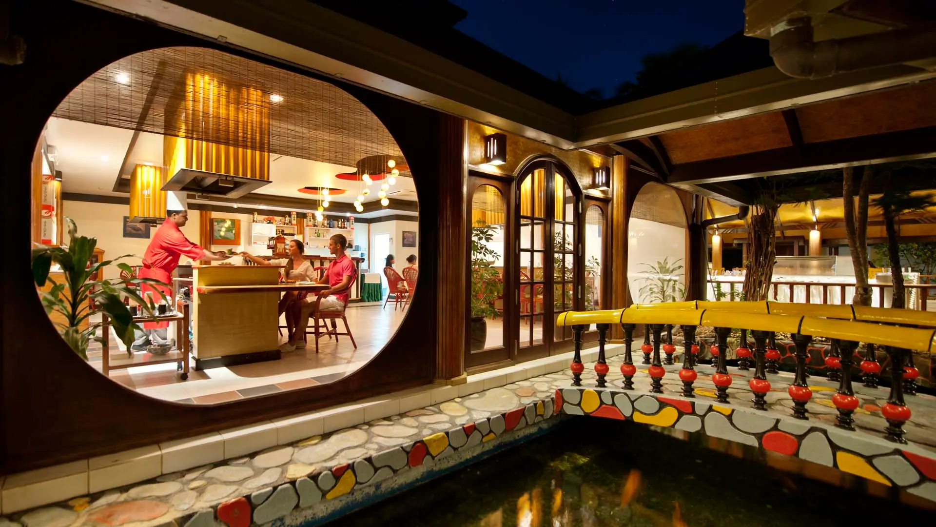 Hotel review Restaurants & Bars' - Paradise Island Resort & Spa - 17
