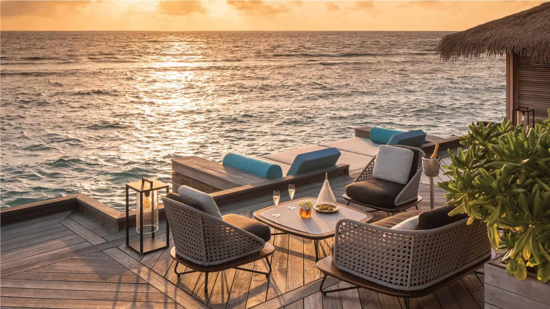 Hotel review Restaurants & Bars' - Waldorf Astoria Maldives Ithaafushi - 3