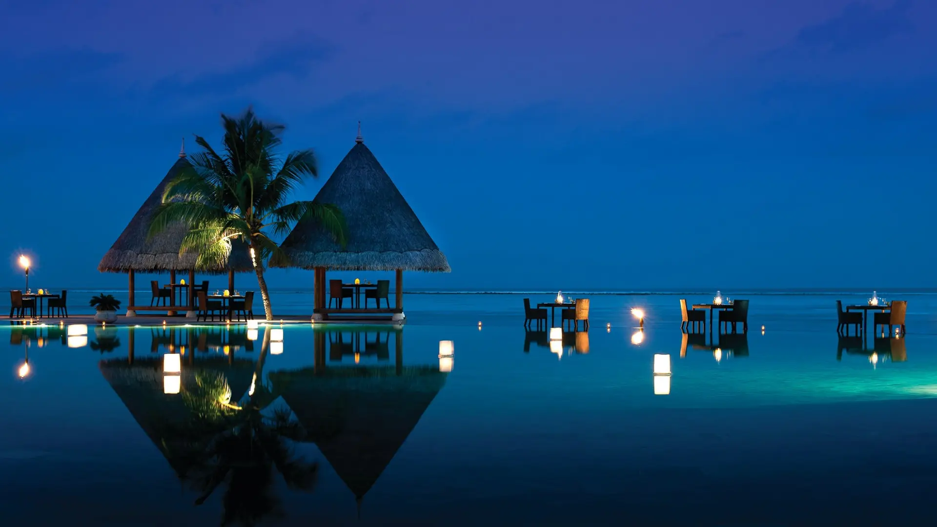 Hotel review Restaurants & Bars' - Four Seasons Resort Maldives at Kuda Huraa - 5