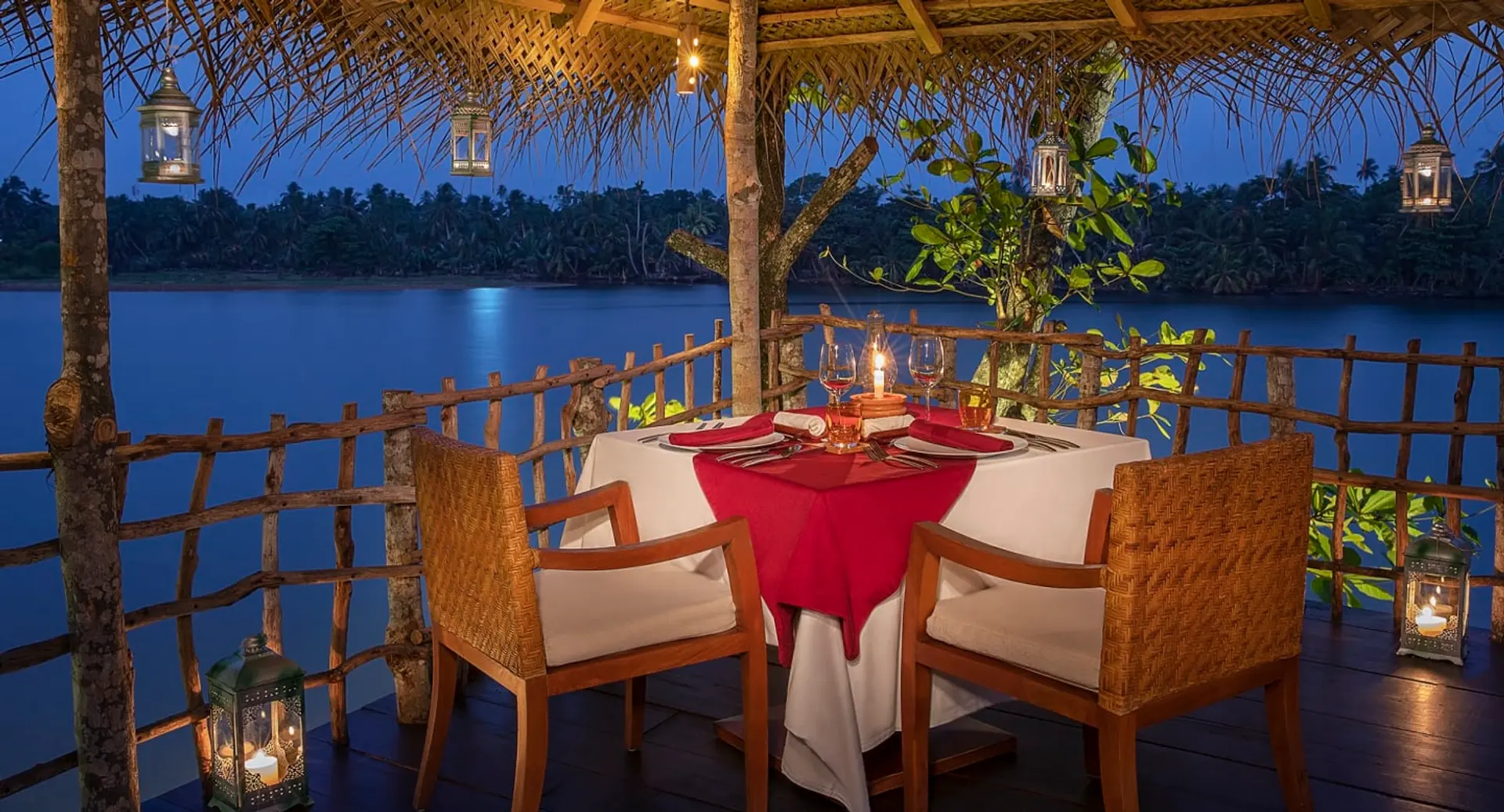 Hotel review Restaurants & Bars' - Anantara Kalutara Resort - 4