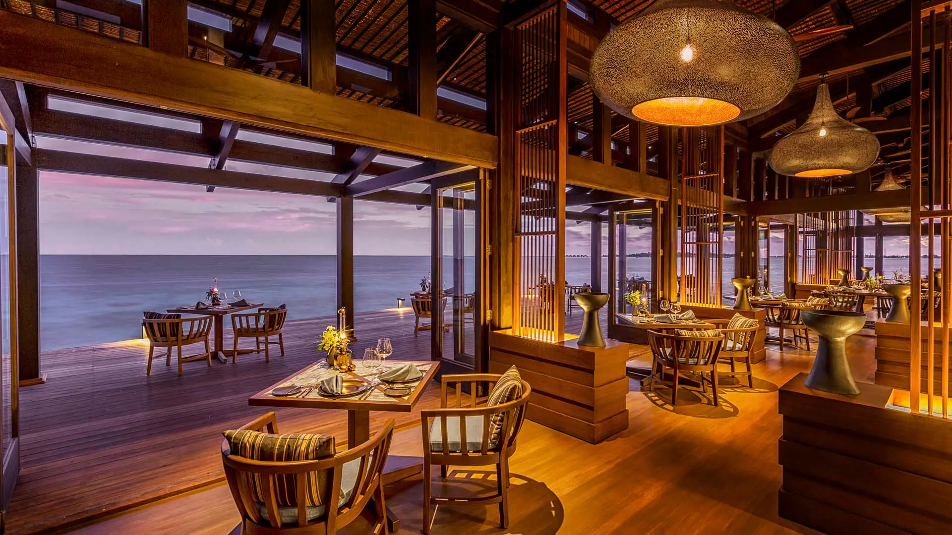 Hotel review Restaurants & Bars' - Kudadoo Maldives Private Island - 5