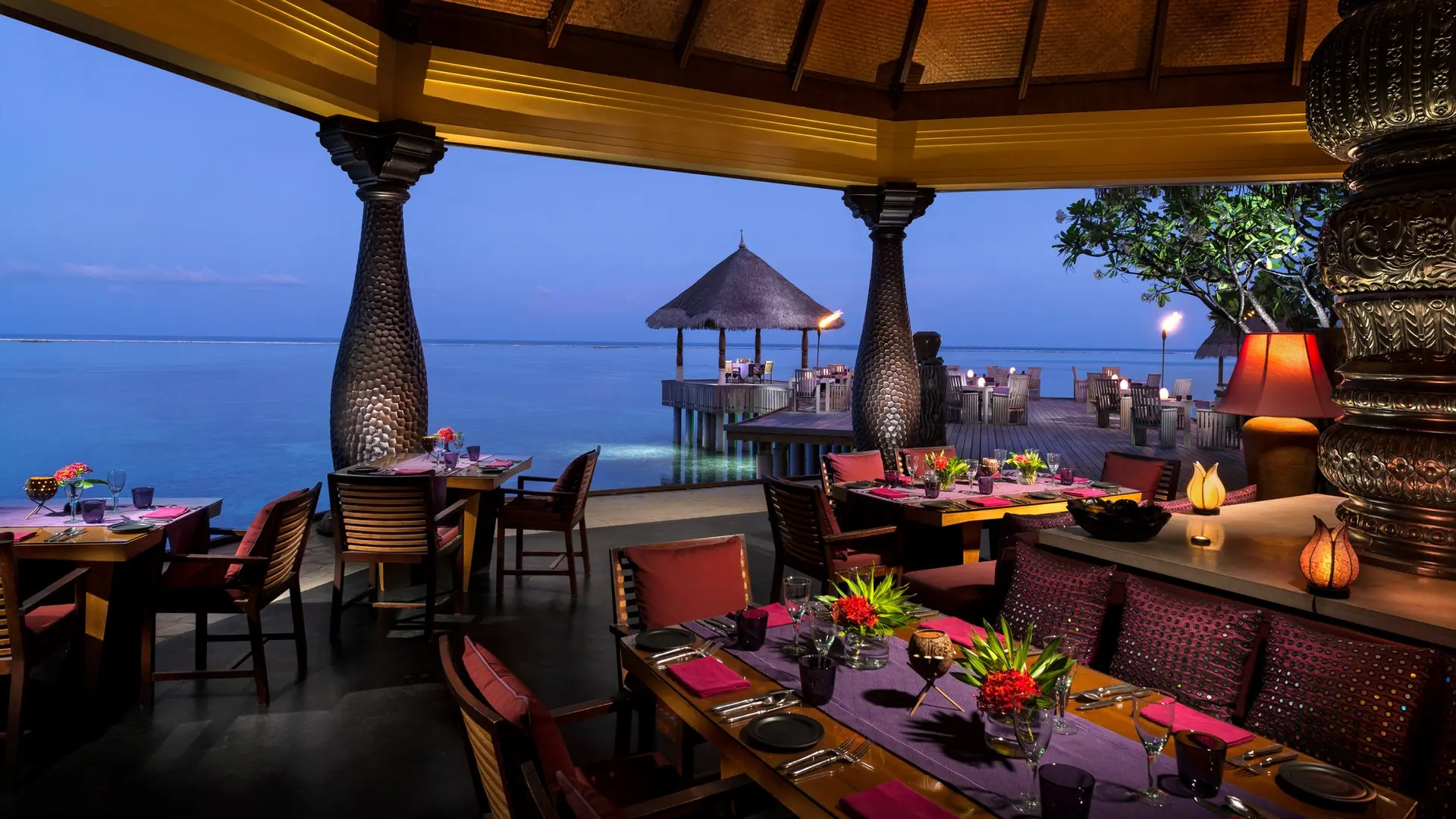 Hotel review Restaurants & Bars' - Four Seasons Resort Maldives at Kuda Huraa - 4