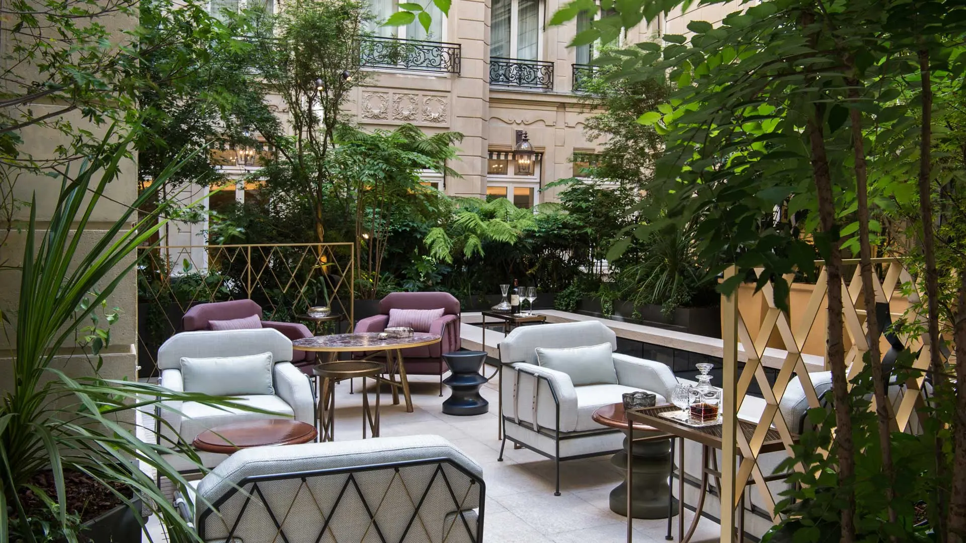 Hotel review Sustainability' - Hôtel de Crillon, A Rosewood Hotel  - 0