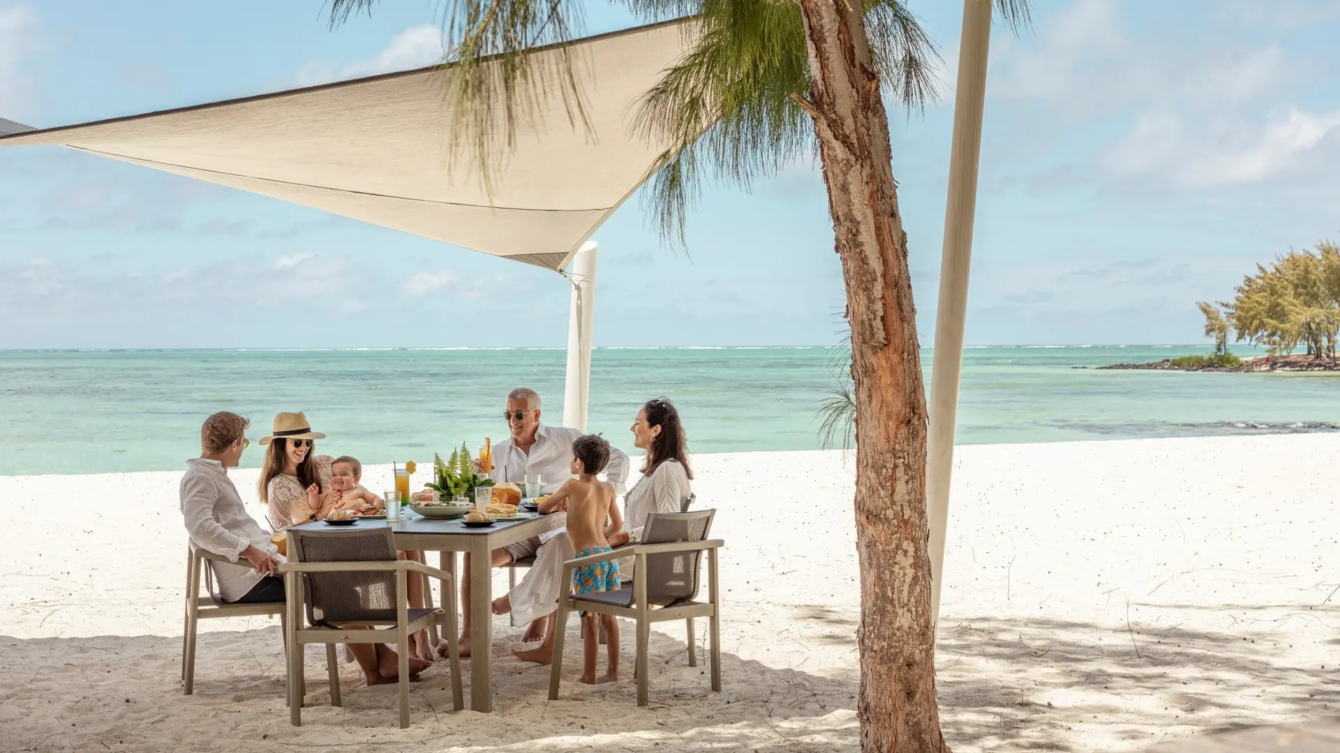 Hotel review Service & Facilities' - Four Seasons Resort Mauritius at Anahita - 7