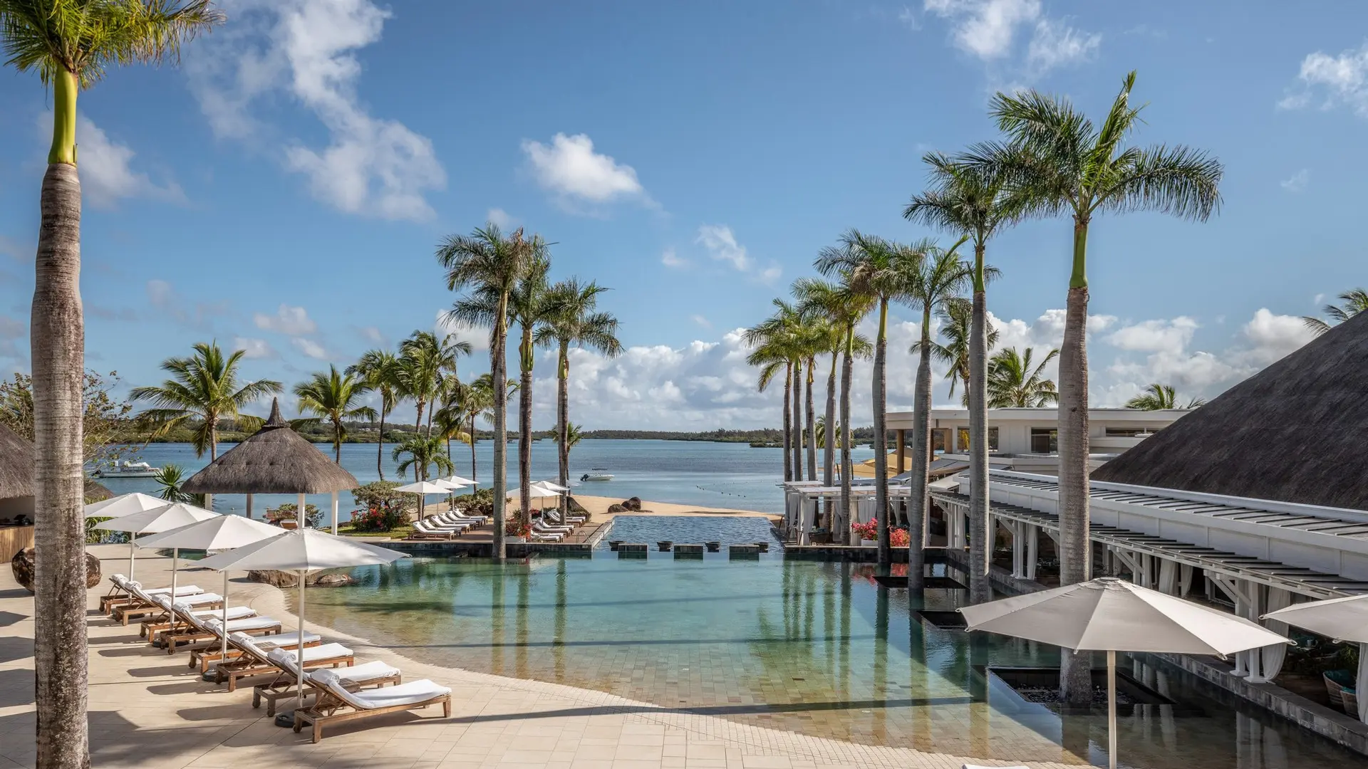 Hotel review Service & Facilities' - Four Seasons Resort Mauritius at Anahita - 4