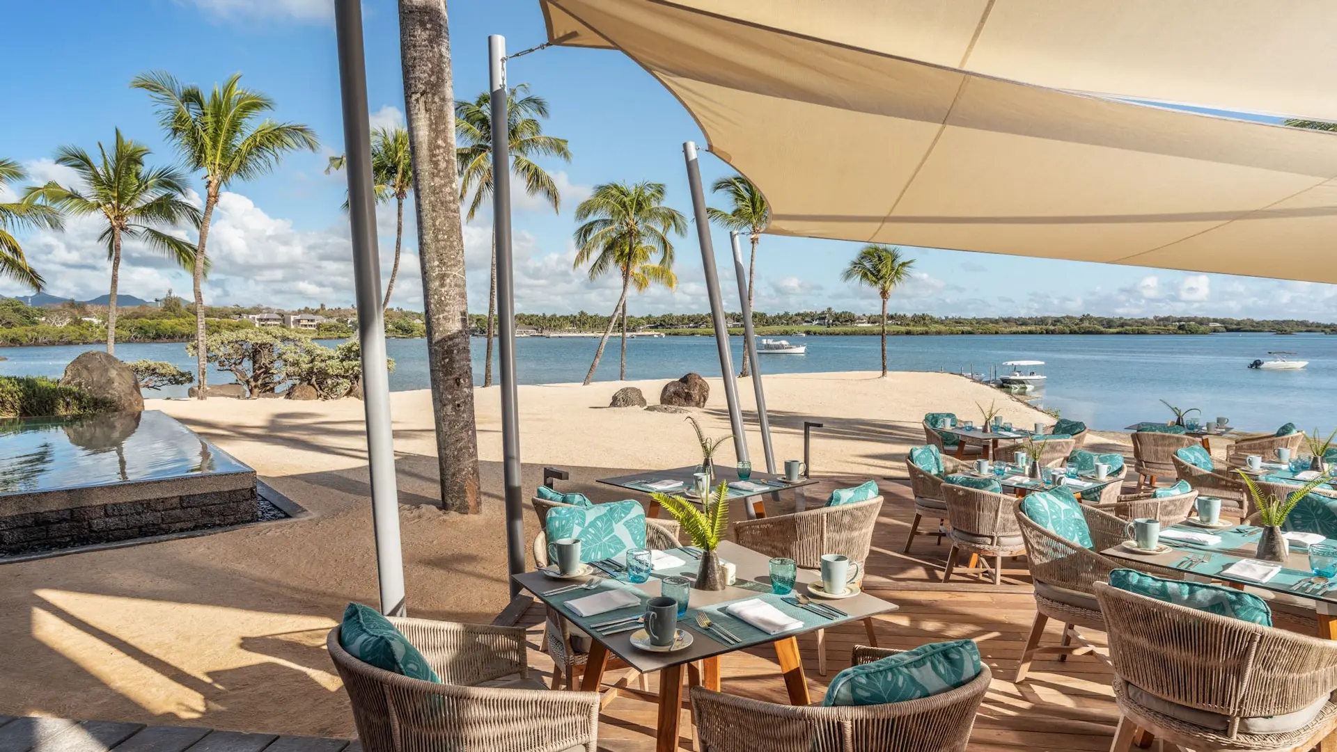 Hotel review Restaurants & Bars' - Four Seasons Resort Mauritius at Anahita - 9