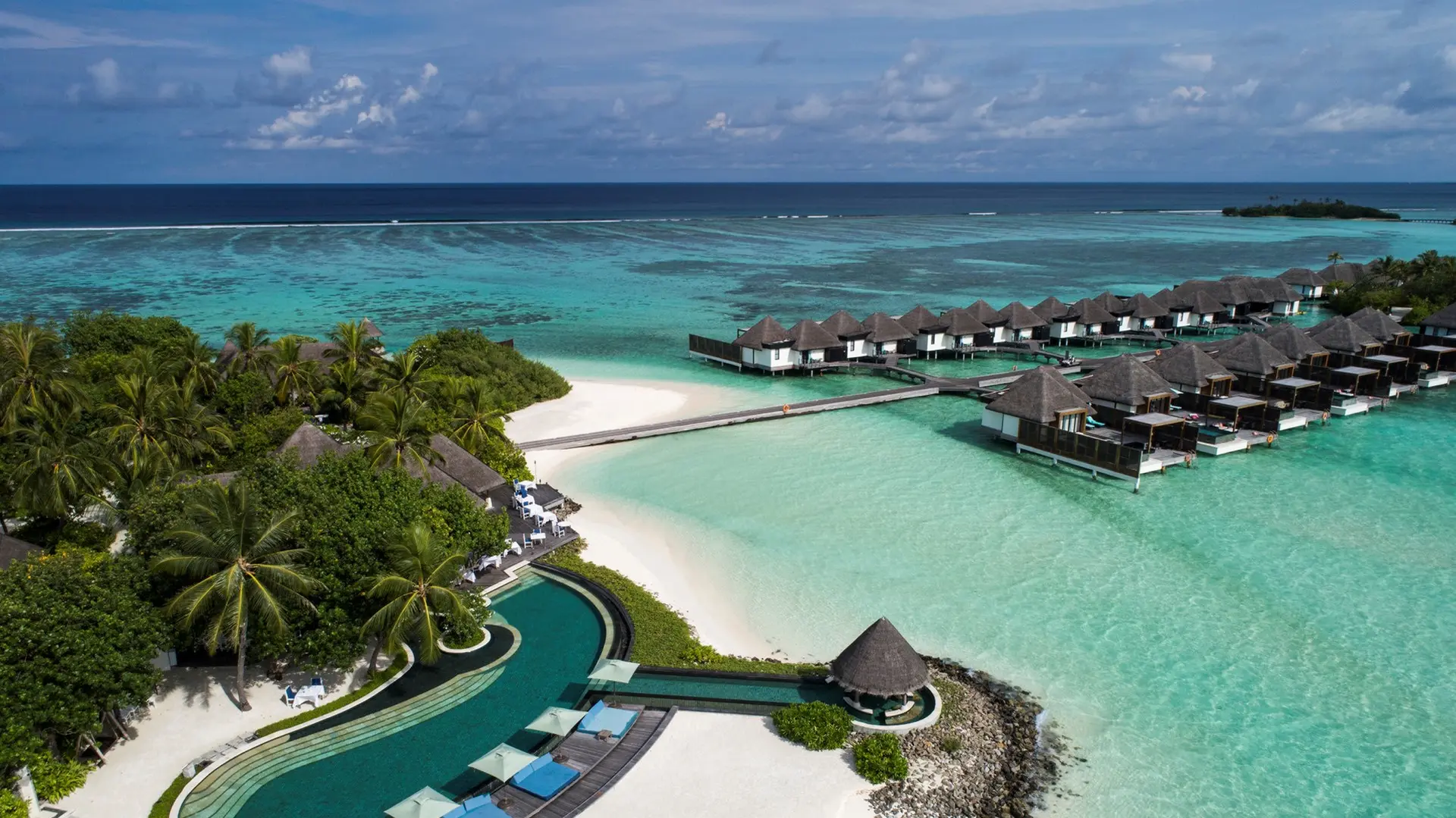 KUDA-HURAA-MALDIVES-water-bungalow.jpg