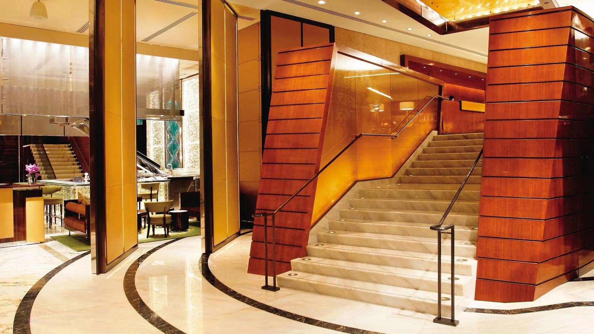 Hotel review Style' - The Landmark Mandarin Oriental Hong Kong - 0