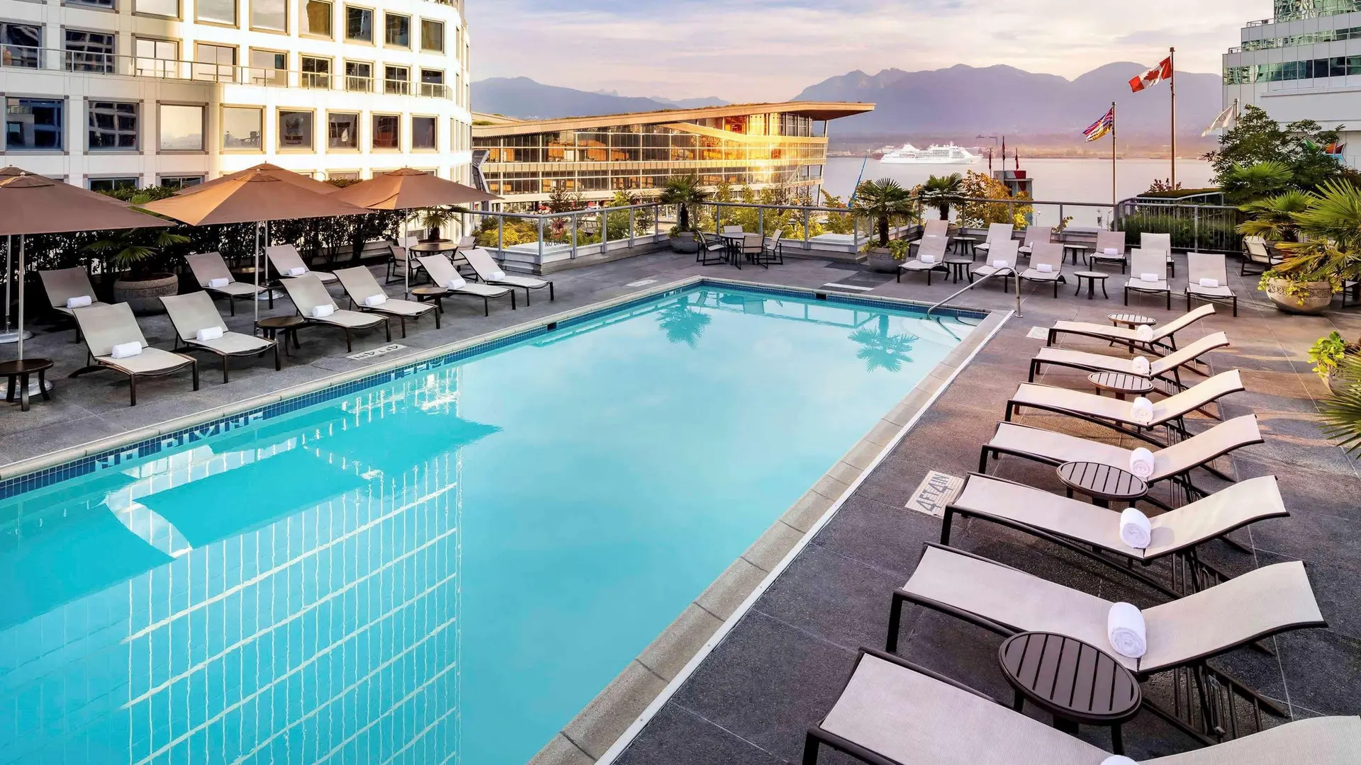 Hotels Toplists - The Best Luxury Hotels in Vancouver