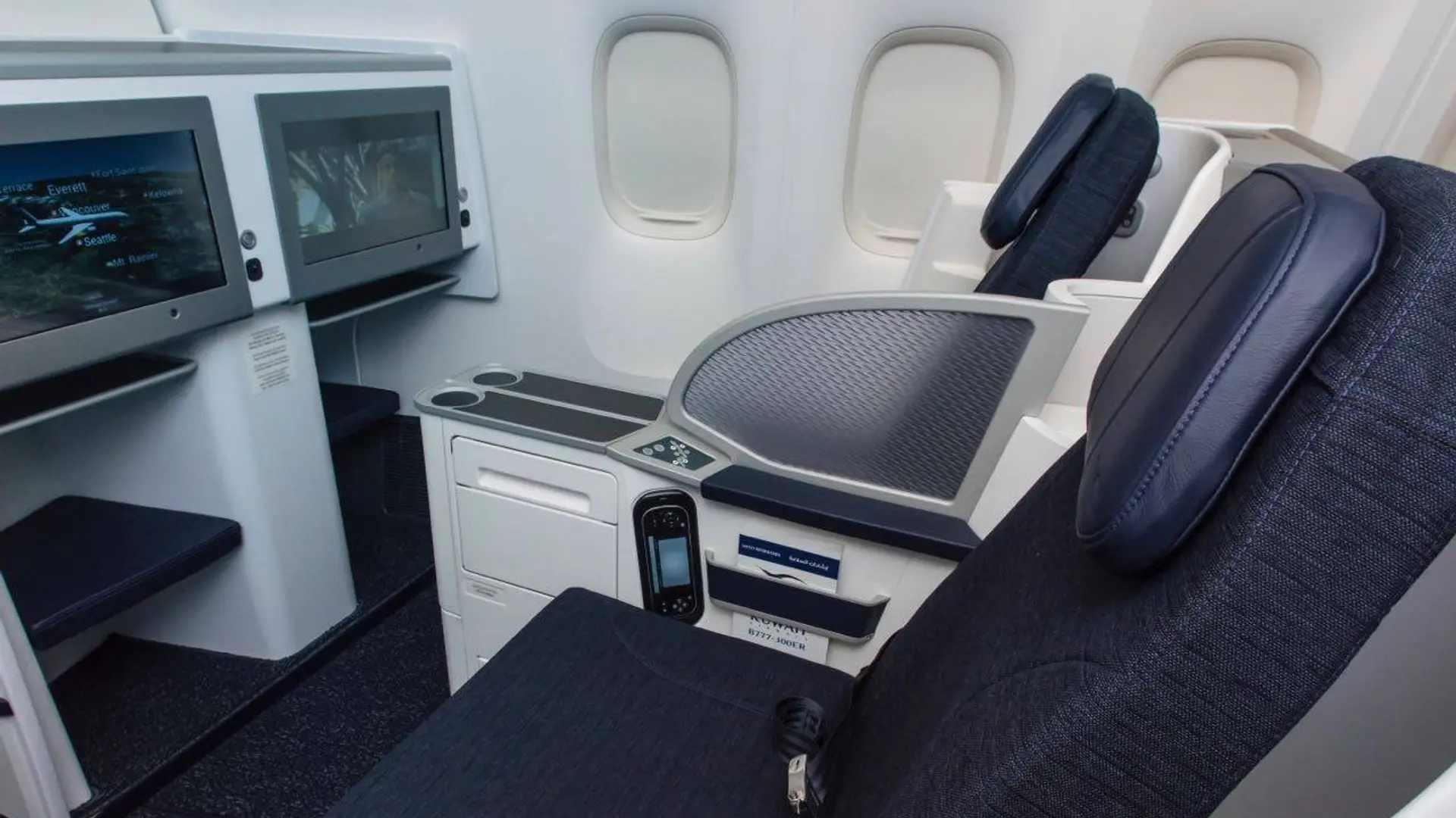 Airline review Cabin & Seat - Kuwait Airways - 1