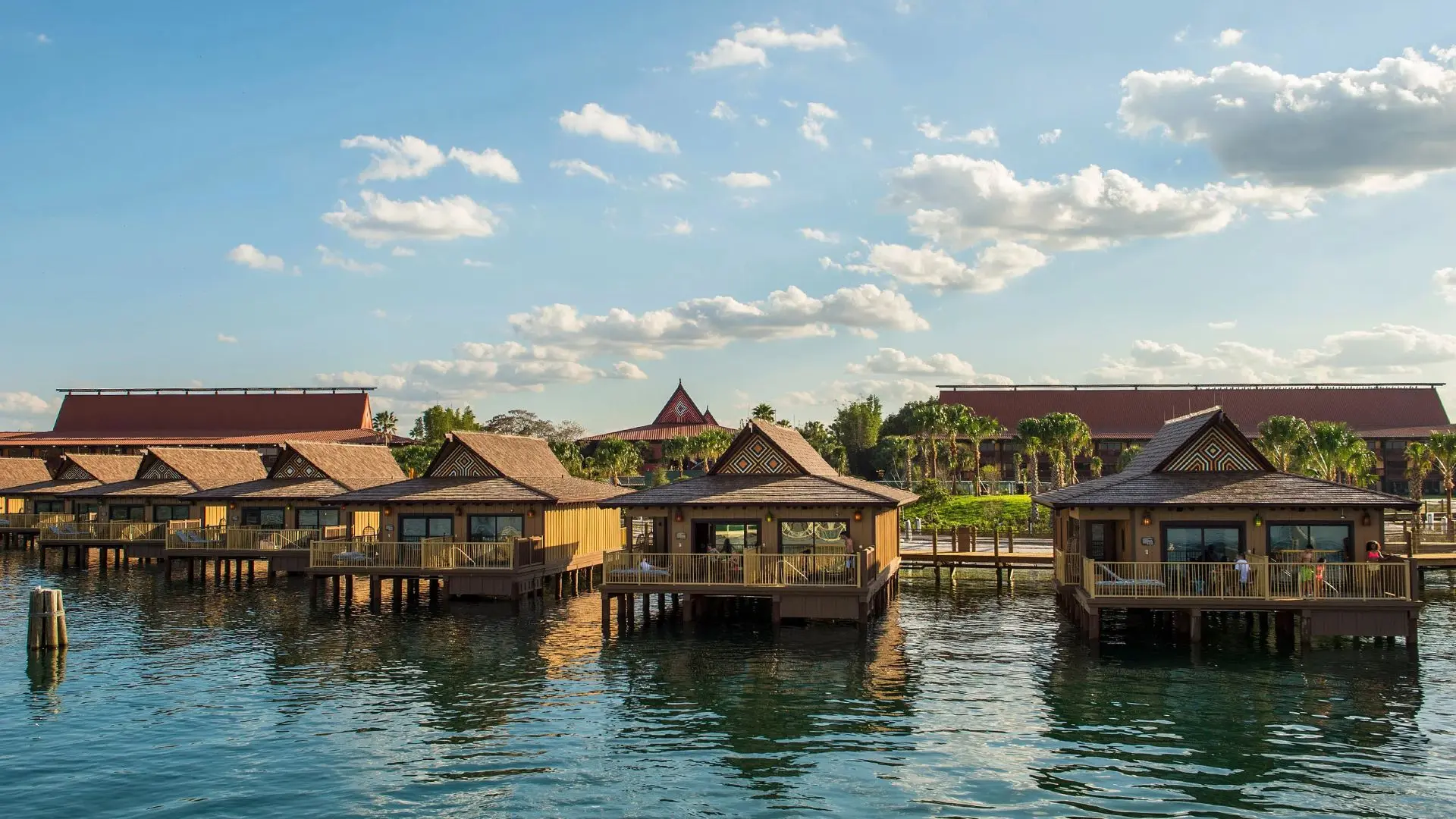 Life on the water at Disney's Polynesian Village Resort, Orlando 