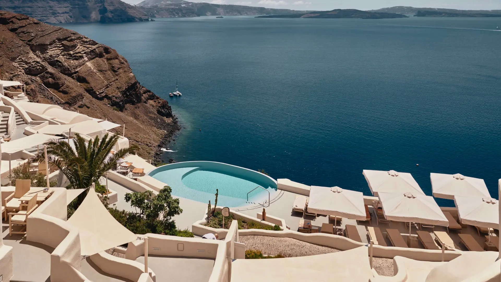 Hotels Toplists - 10 Best Luxury Hotels in Santorini