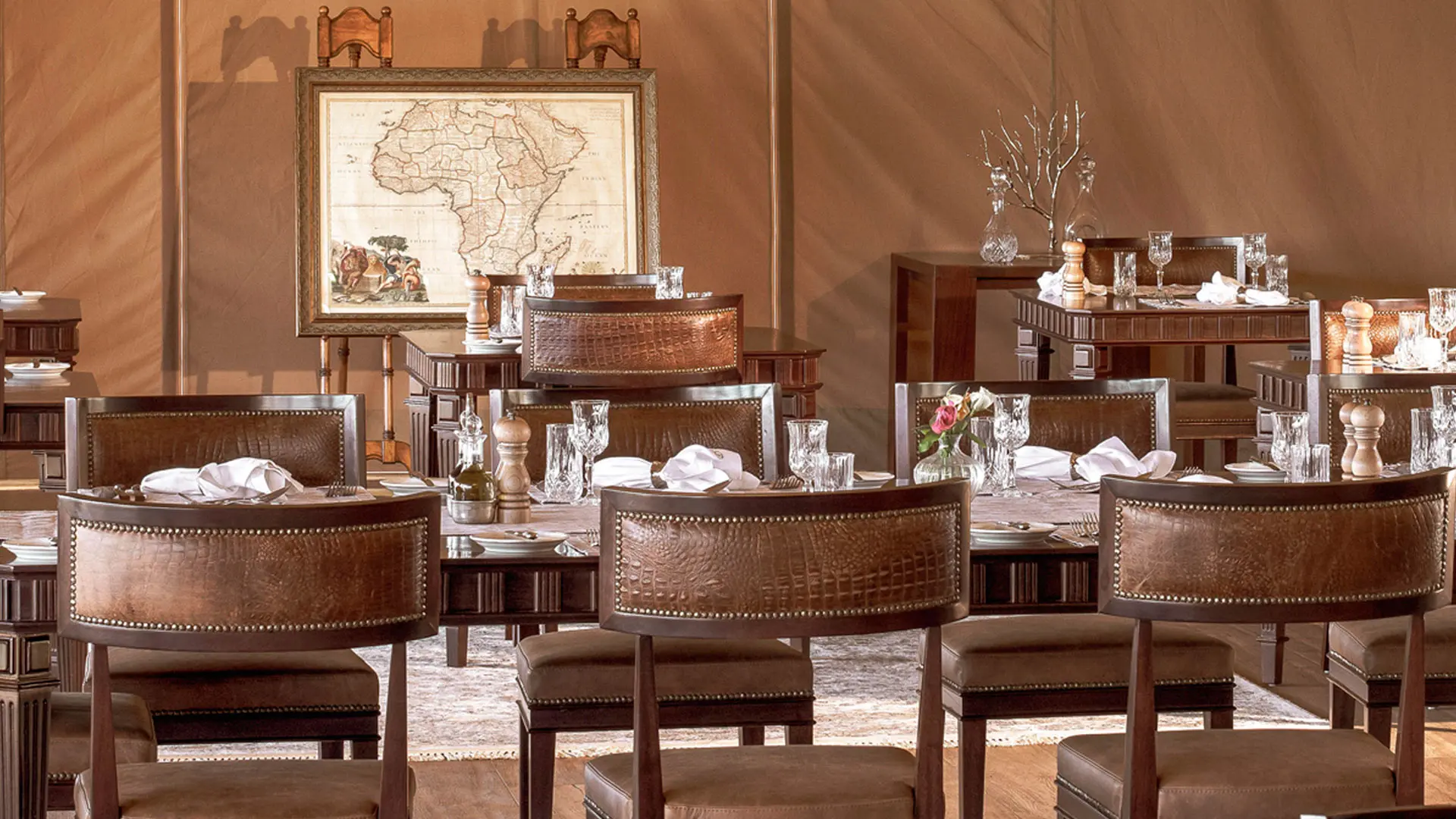 Hotel review Restaurants & Bars' - One Nature Nyaruswiga Serengeti - 2