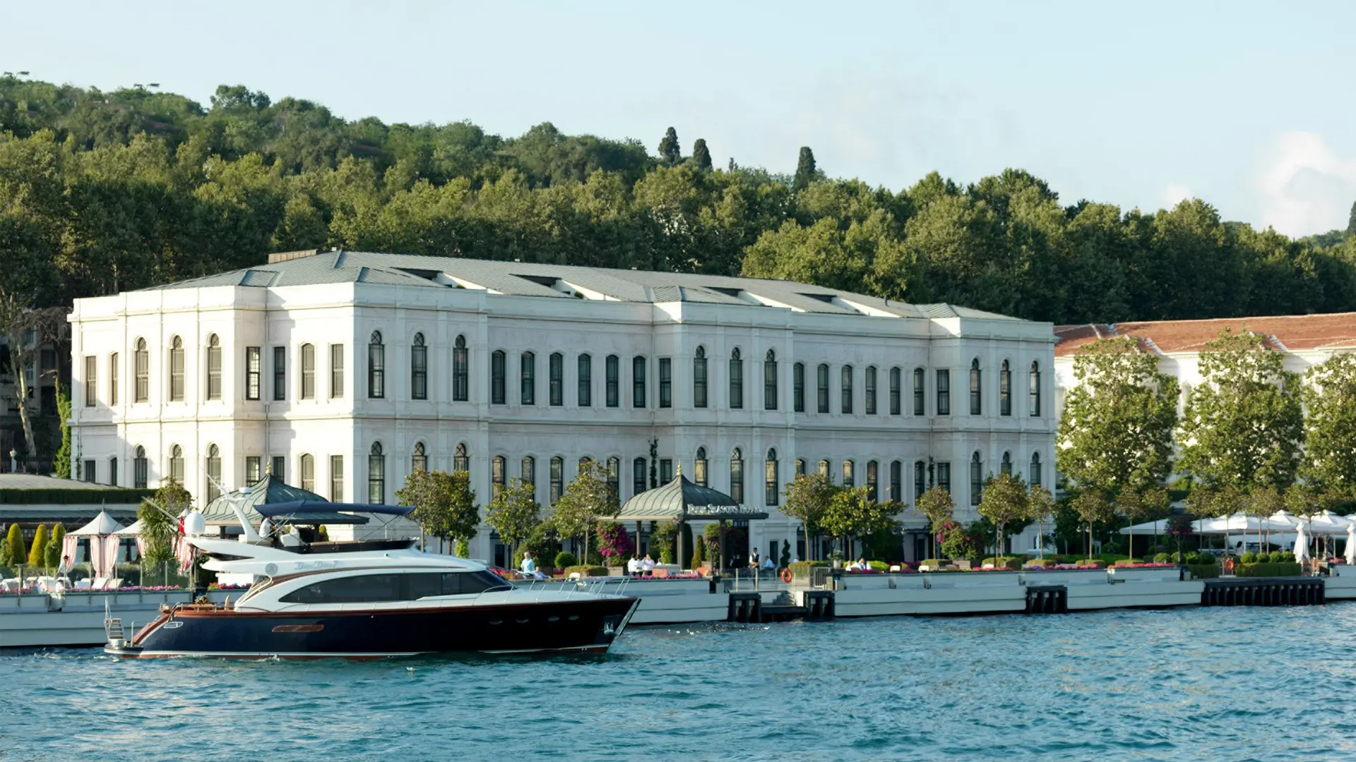 Hotel review Location' - Four Seasons Hotel Istanbul at the Bosphorus - 0