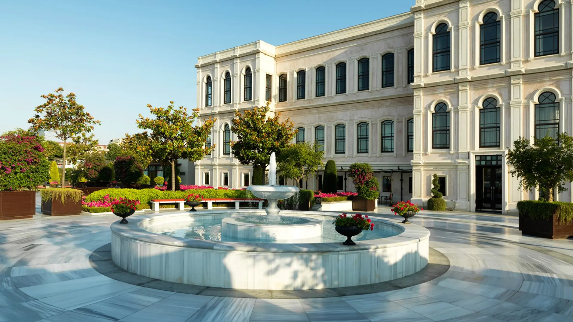 Hotel review Style' - Four Seasons Hotel Istanbul at the Bosphorus - 0