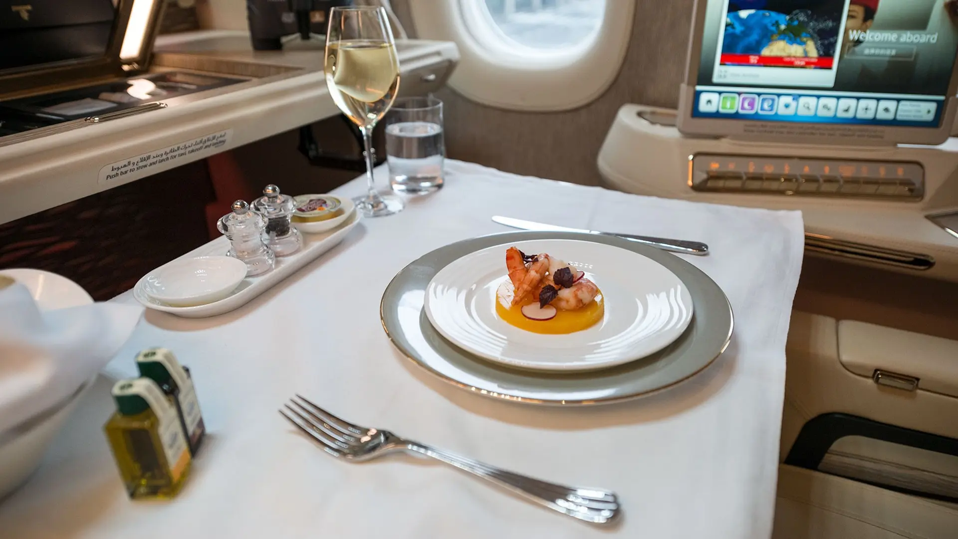 Airline review Cuisine - Emirates - 5