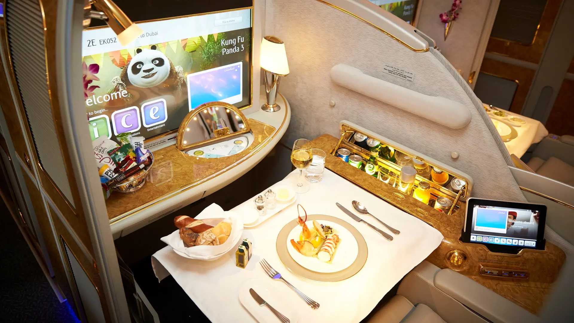 Airline review Cuisine - Emirates - 6
