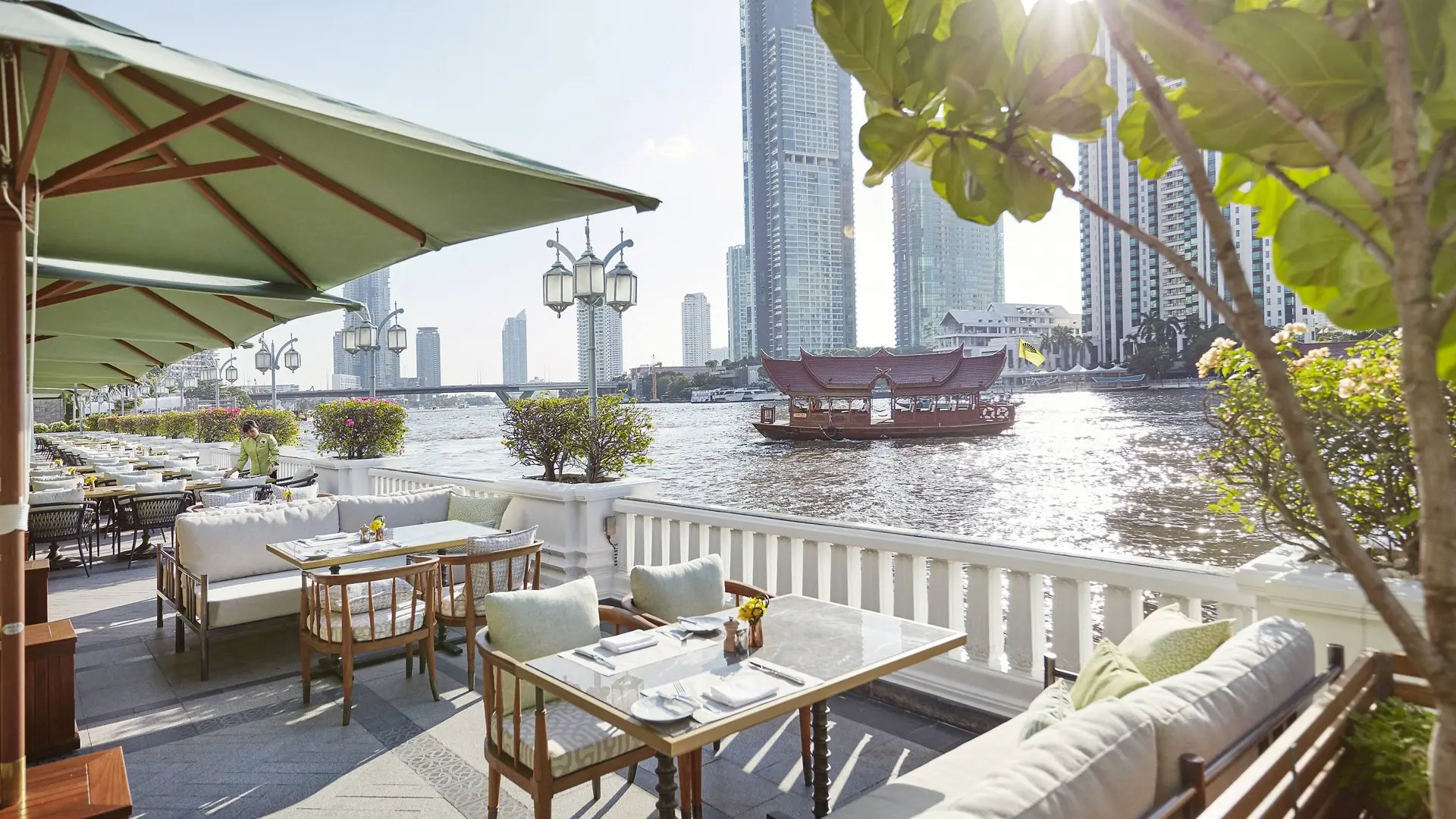 Hotel review Location' - Mandarin Oriental Bangkok - 1