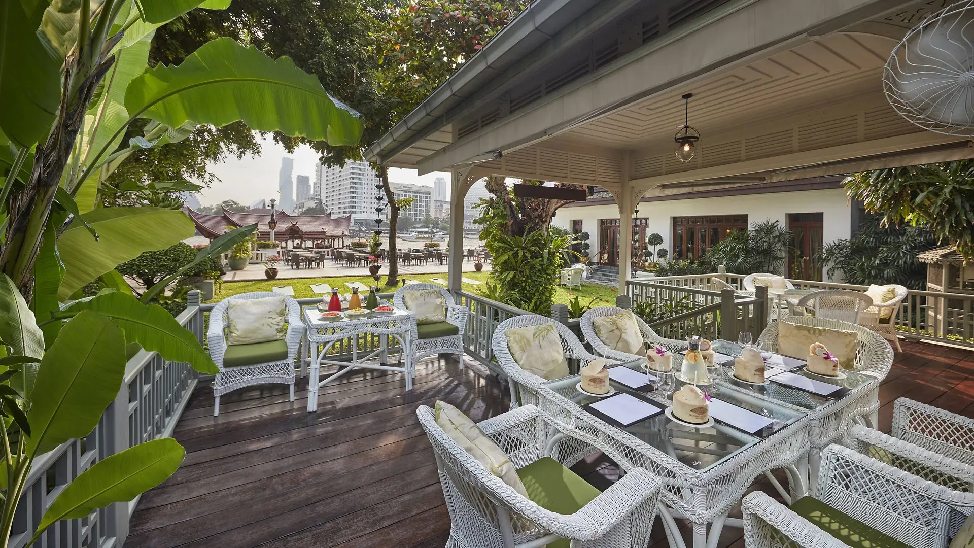 Hotel review Restaurants & Bars' - Mandarin Oriental Bangkok - 2