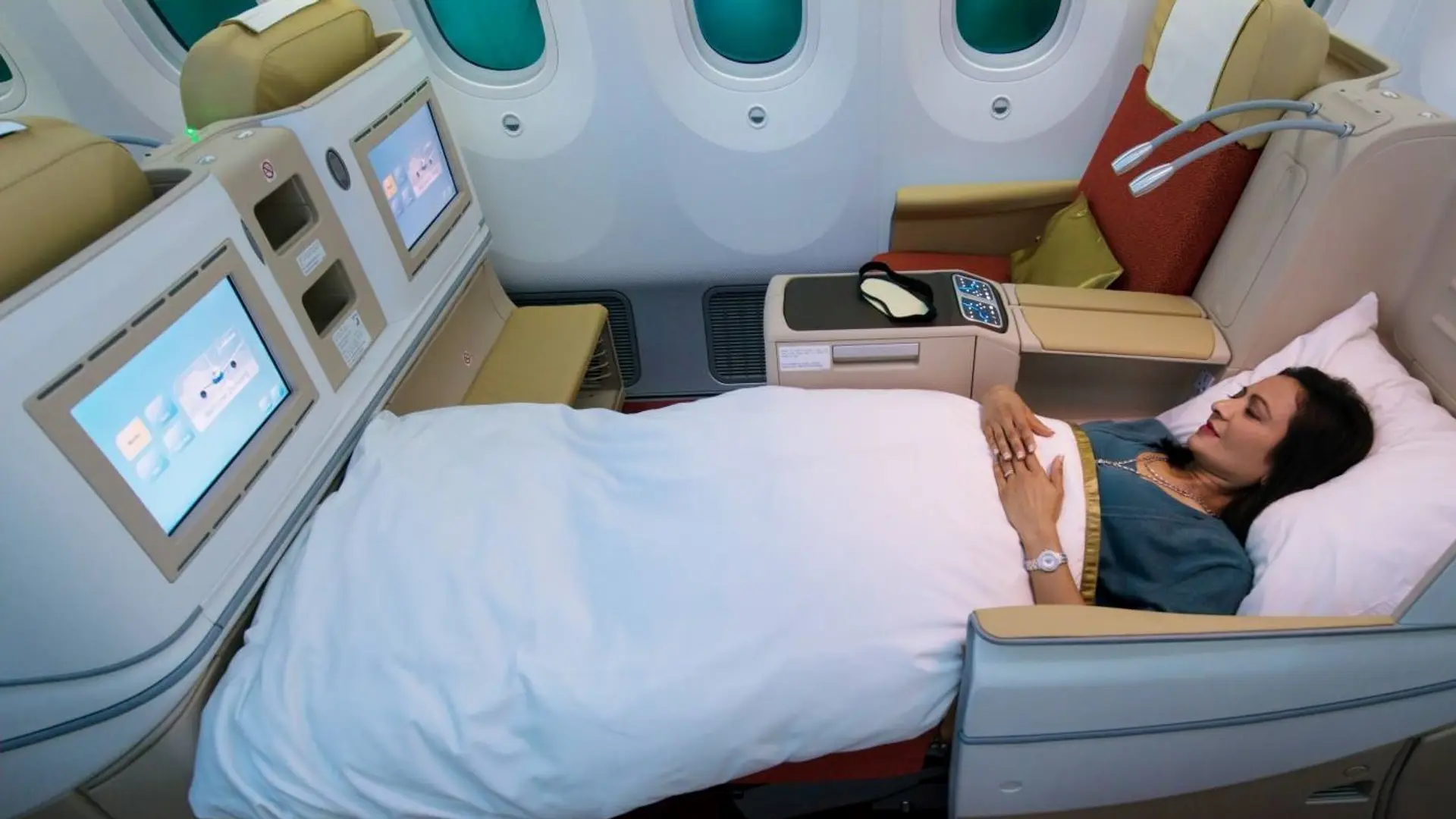 Airline review Amenities & Facilities - Air India - 0