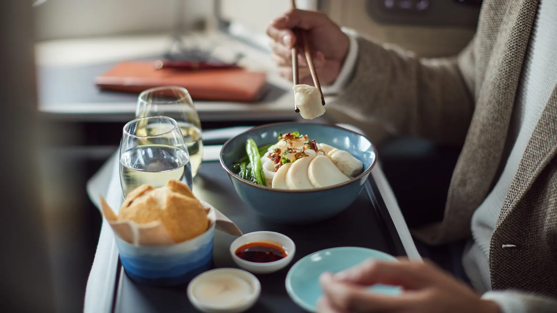 Airline review Cuisine - Cathay Pacific - 8