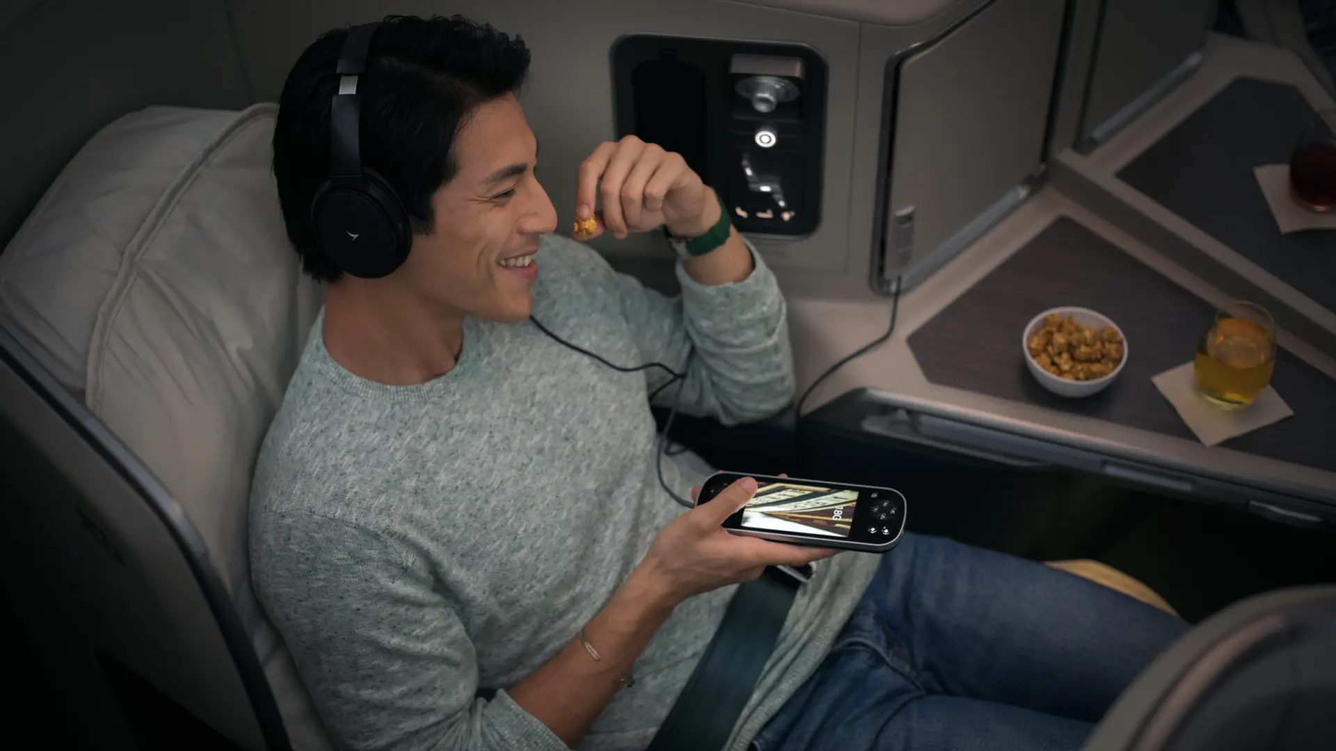 Airline review Entertainment - Cathay Pacific - 1