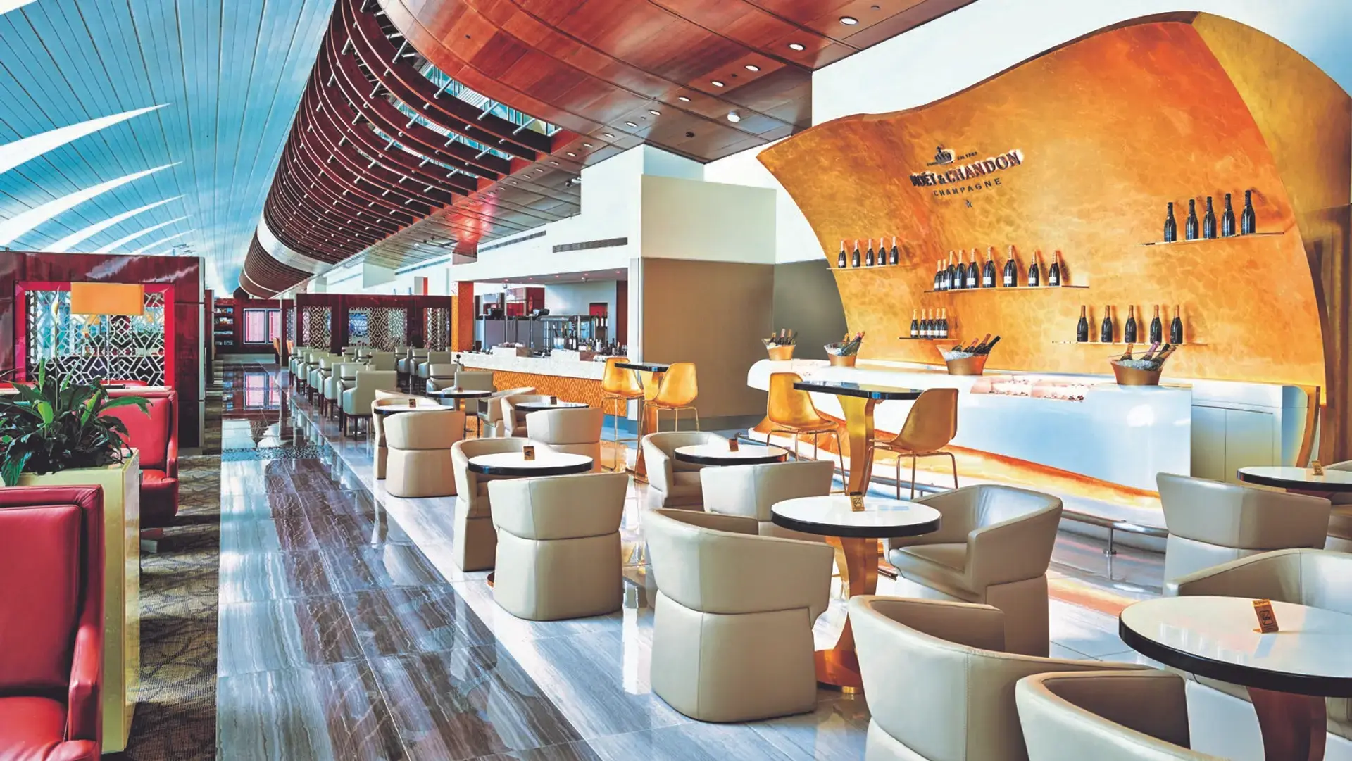 Emirates - Business Class Lounge, Dubai International Airport seating