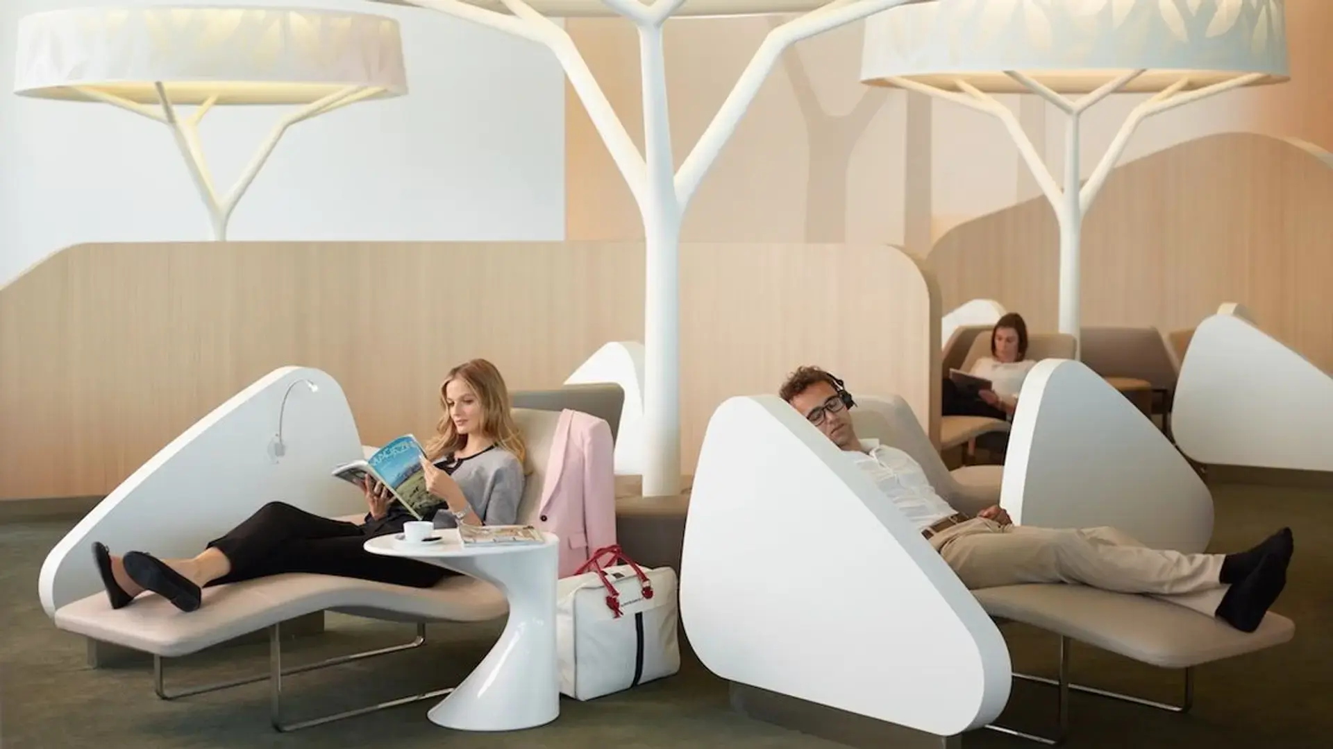 people relaxing at Air France - Business Lounge Charles de Gaulle, Paris