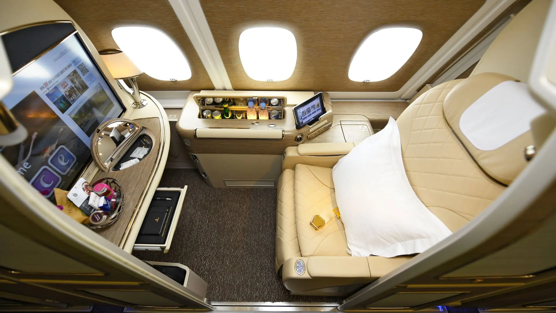Airlines News - Emirates flies its first refurbished A380 