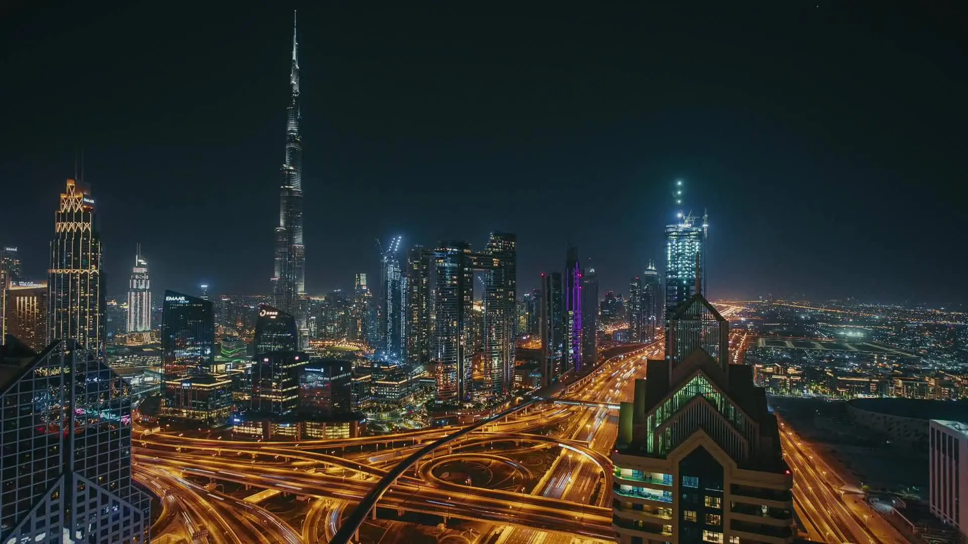 a view of dubai from Ce la Vie's rooftop
