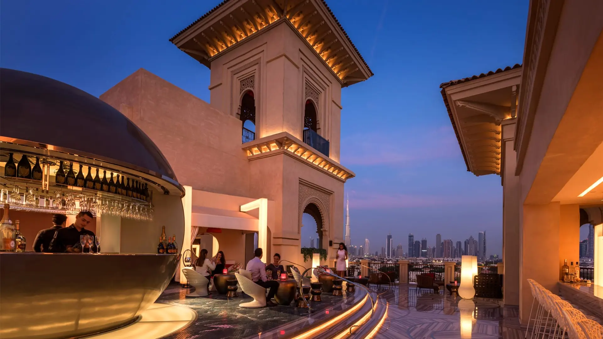Mercury is one of the best rooftop bars in dubai