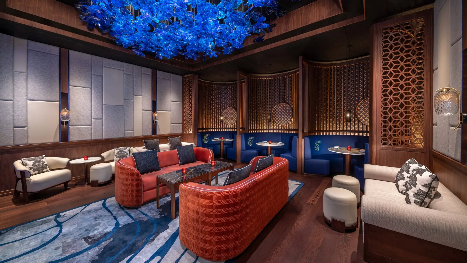 Hakkasan resturant in dubai with red and blue couches 