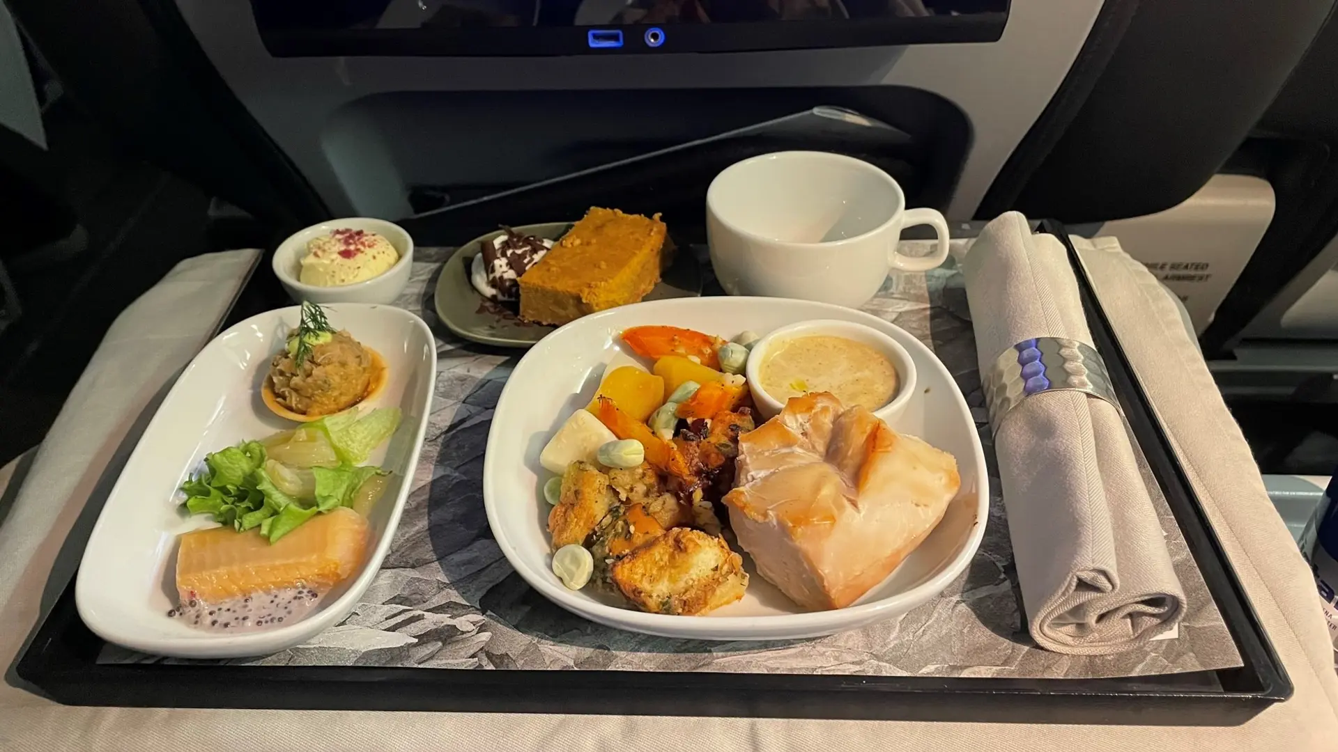 Airline review Cuisine - Icelandair - 8