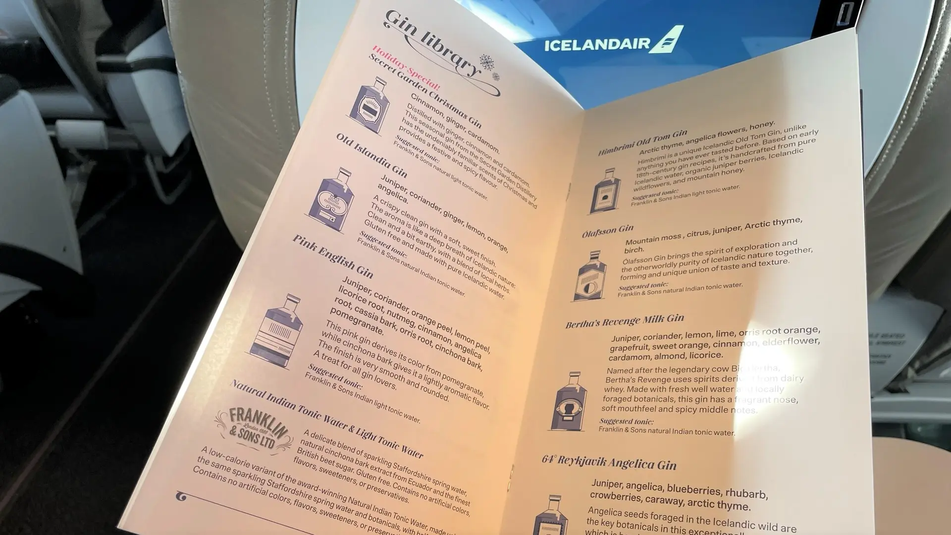 Airline review Beverages - Icelandair - 5