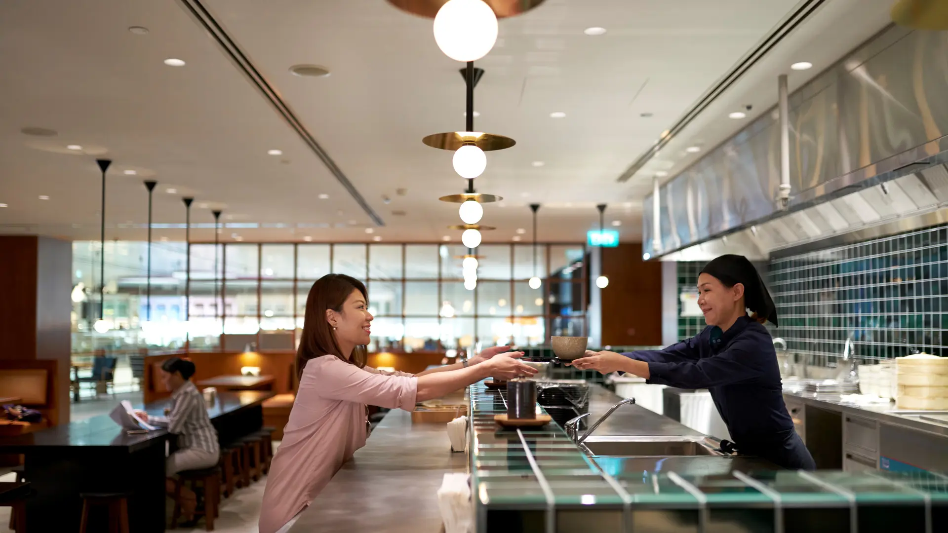 Airlines News - Cathay Pacific reopens lounges in Hong Kong, Singapore and Japan