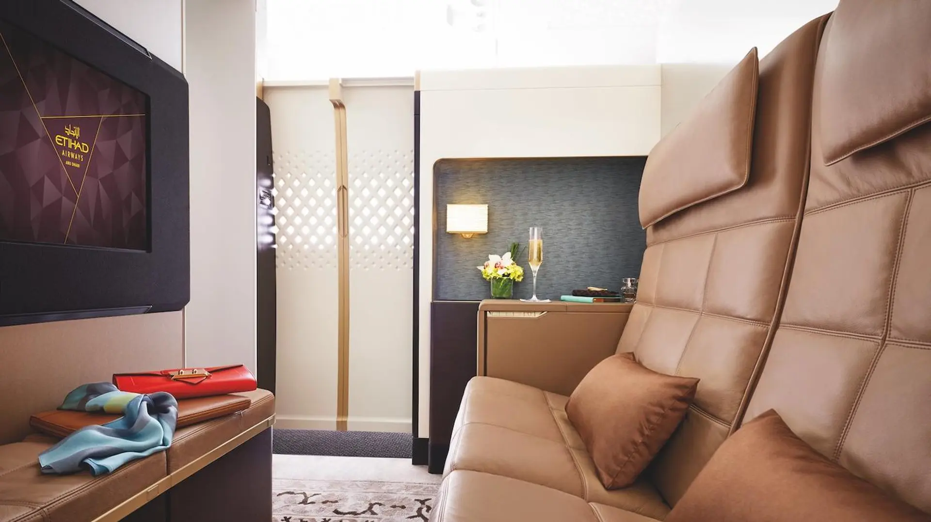 Airlines Articles - 12 Best First Class Seats For Couples