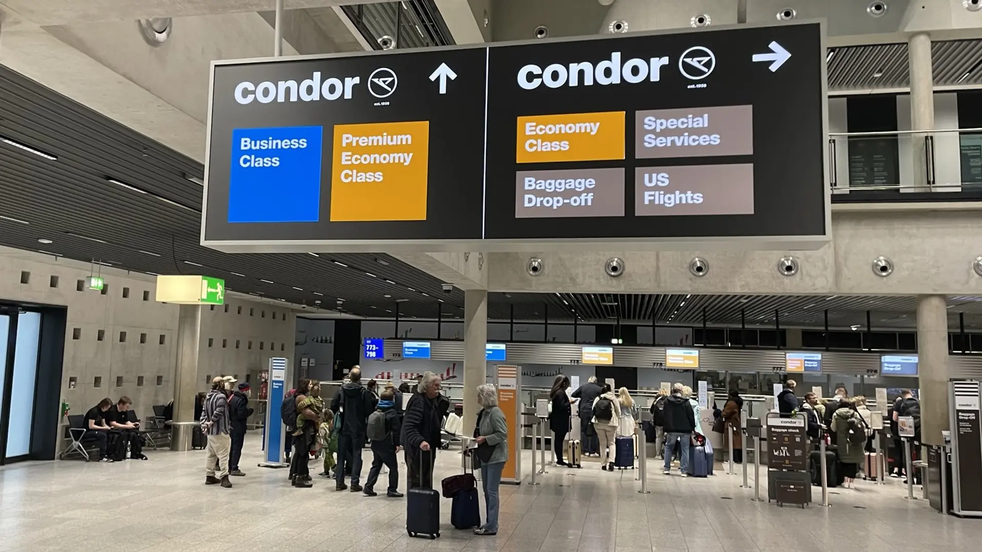 Airline review Airport experience - Condor - 1