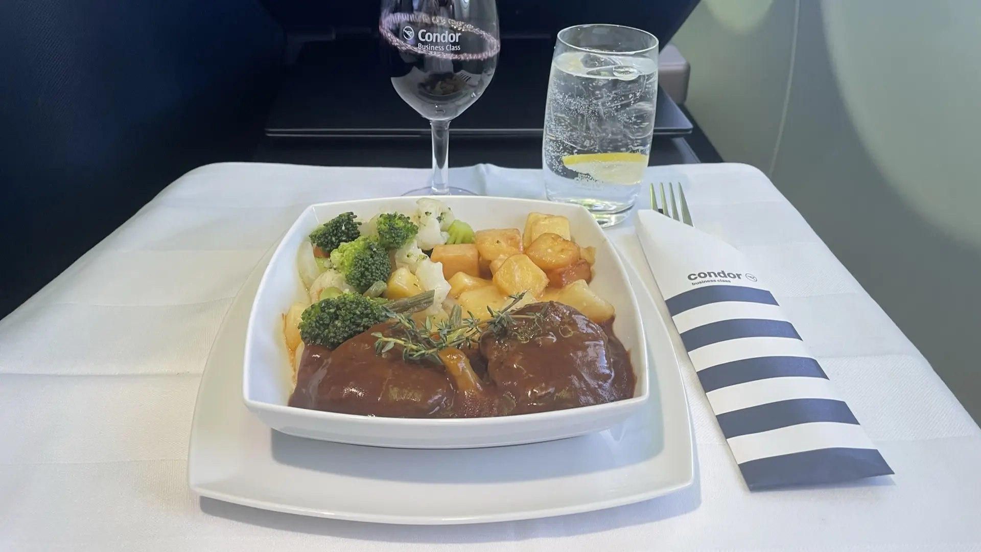 Airline review Cuisine - Condor - 2