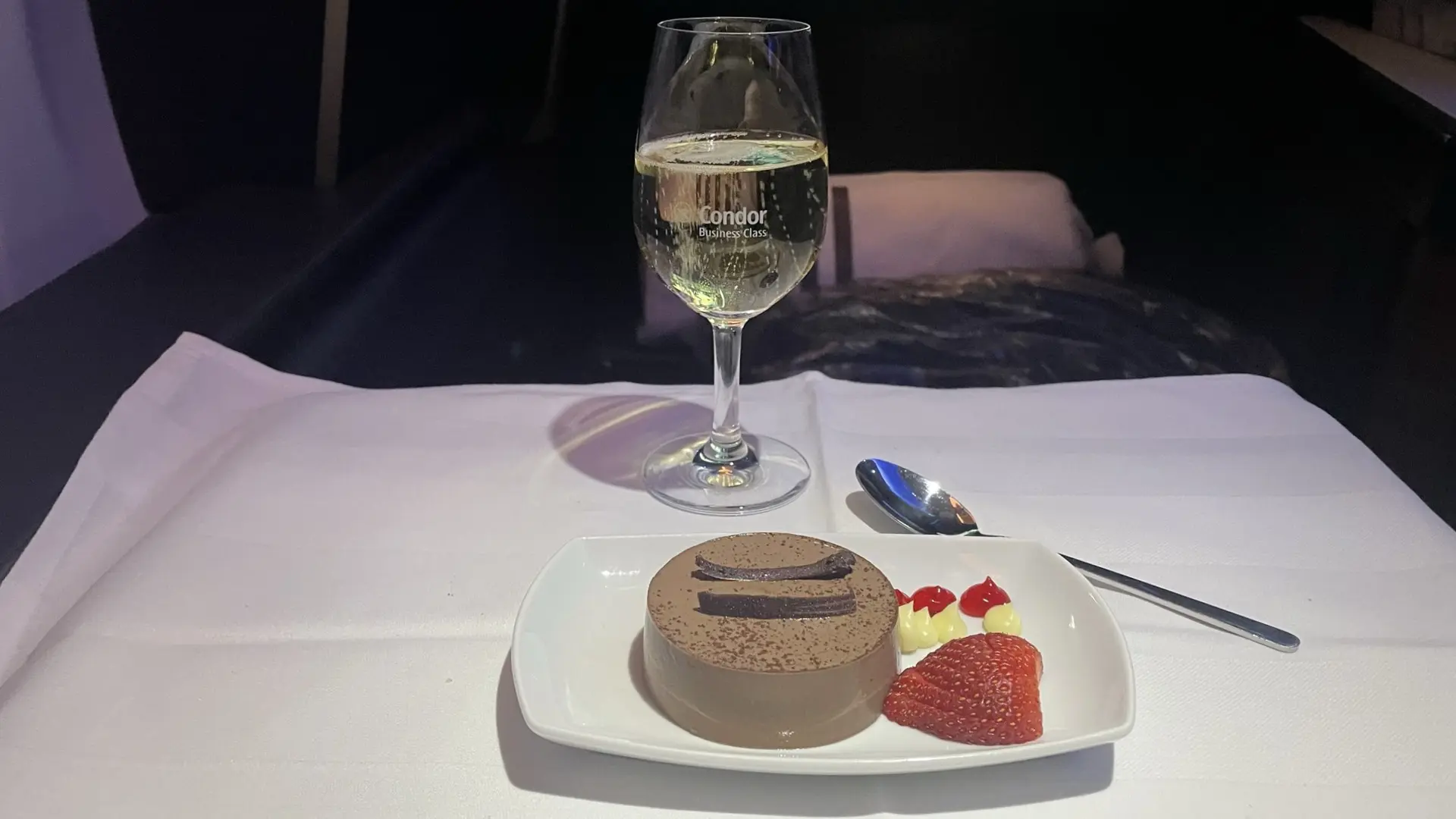 Airline review Cuisine - Condor - 17