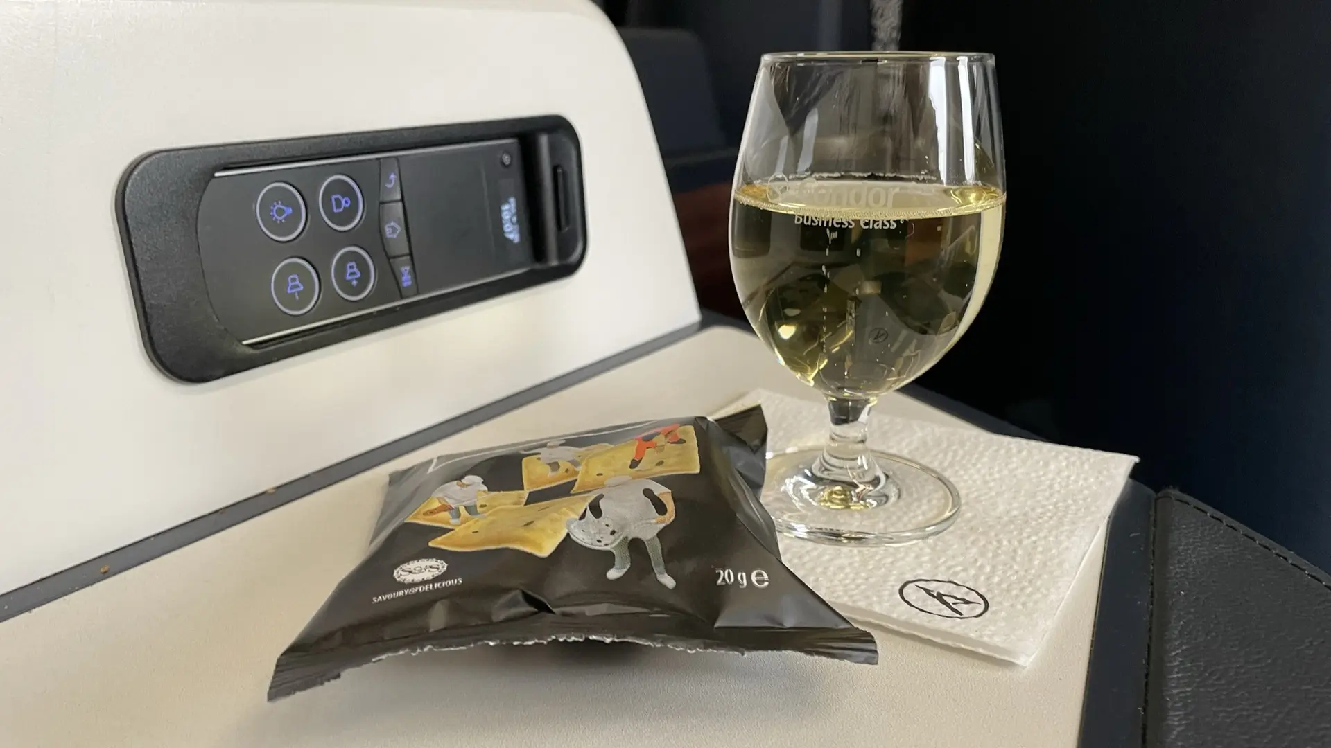 Airline review Beverages - Condor - 7