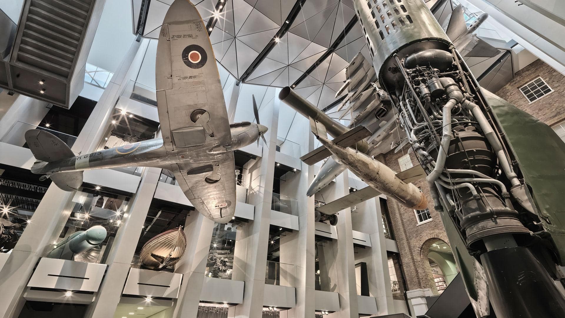 Imperial War Museum from the inside 