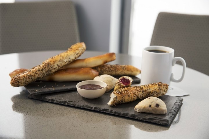 United upgrade food in their United Club Lounges - 3