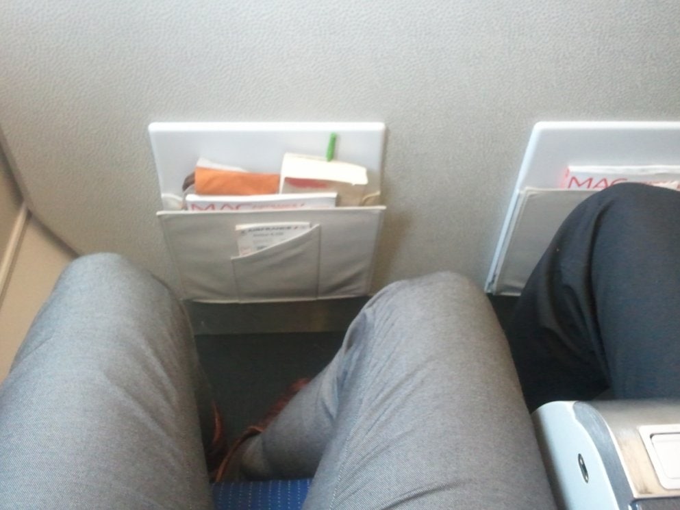 Del 2 av En annorlunda semester: 31 flyg på 9 dagar ... i ekonomiklass på Skyteam - Air France DL8401: Seattle till Paris – Långdistans med utmaningar på Airbus 332 - 2