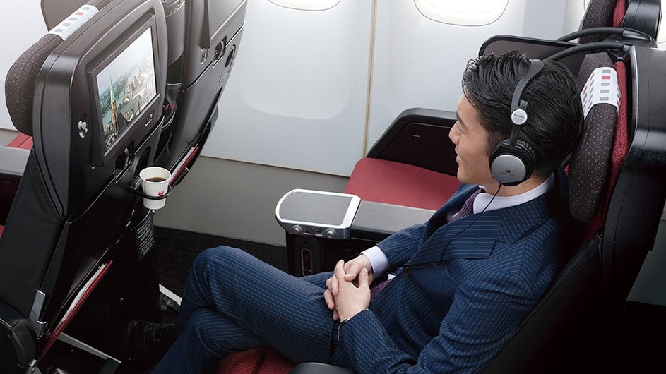 Airline review Entertainment - Japan Airlines - 0