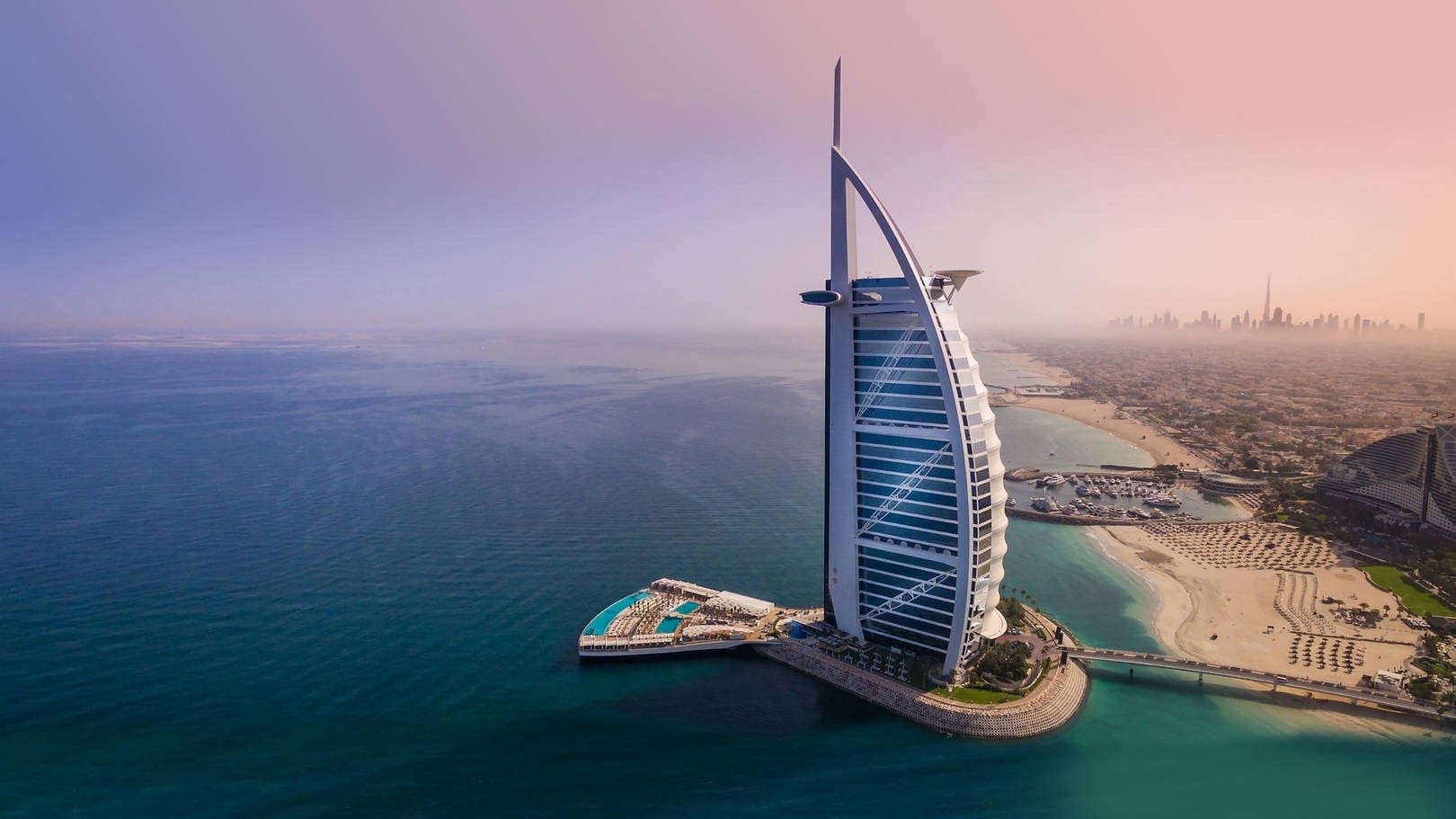 Hotels Toplists - 10 Best Infinity Swimming Pools